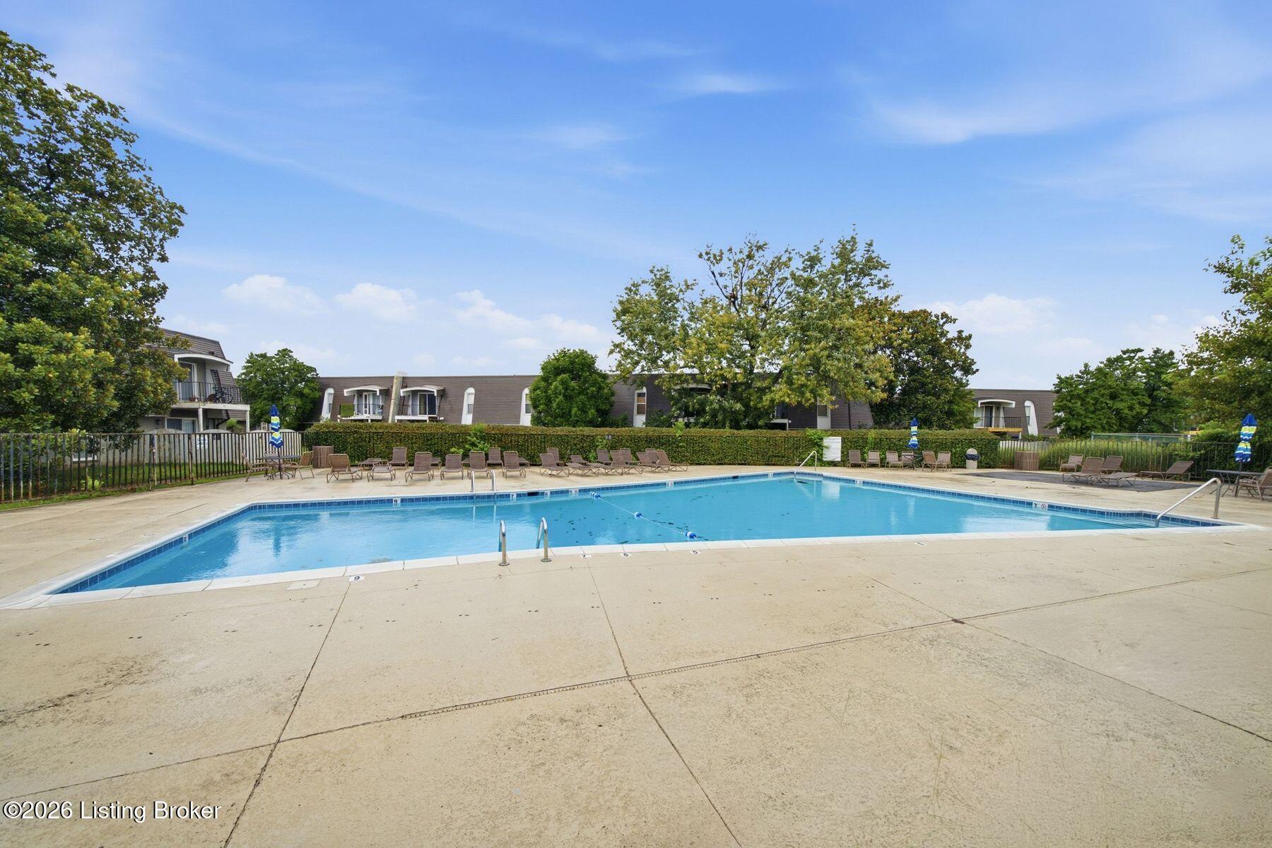 708 La Fontenay Ct Property Photo 44