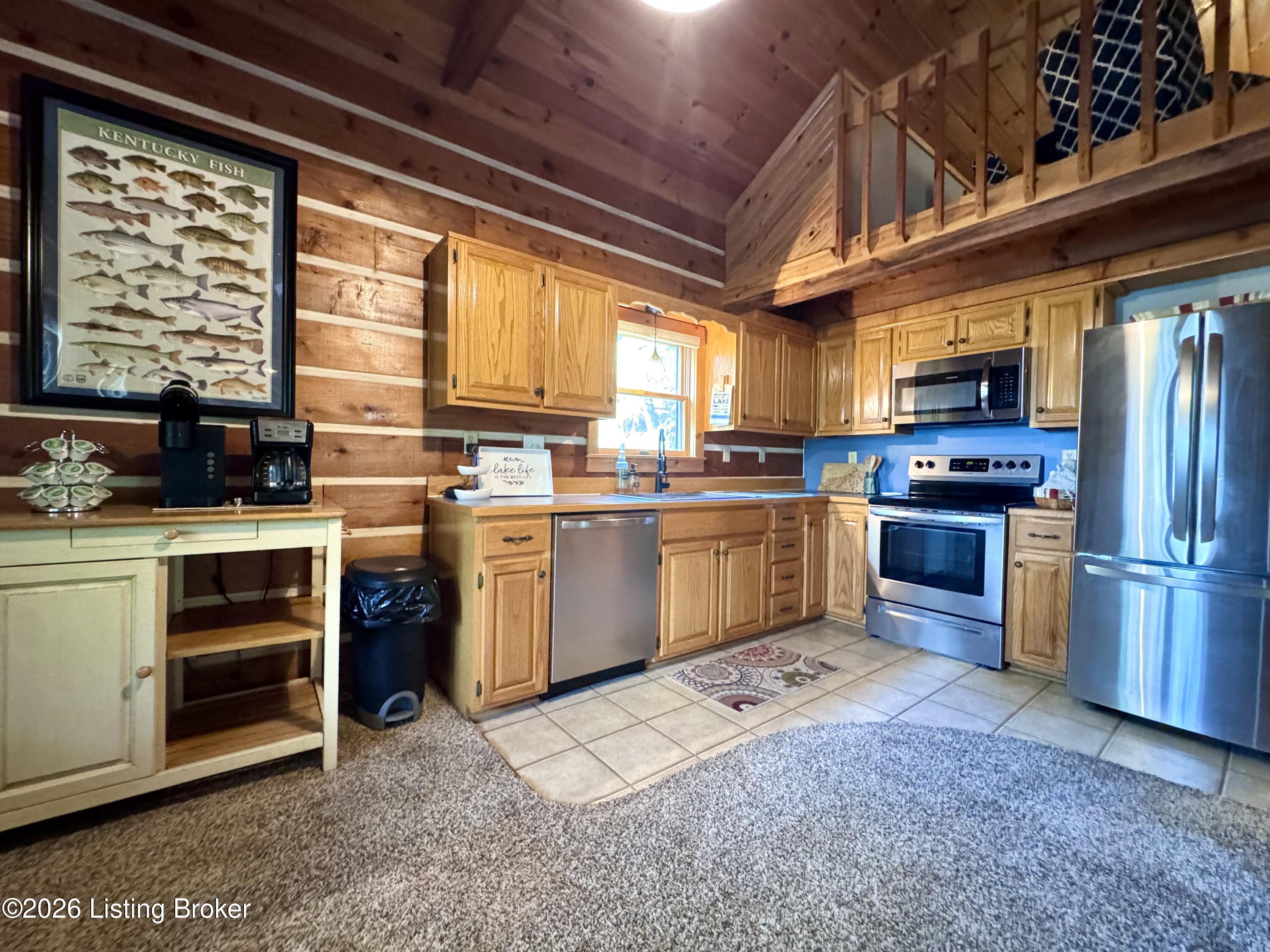 471 Timberlake Ln Property Photo 16