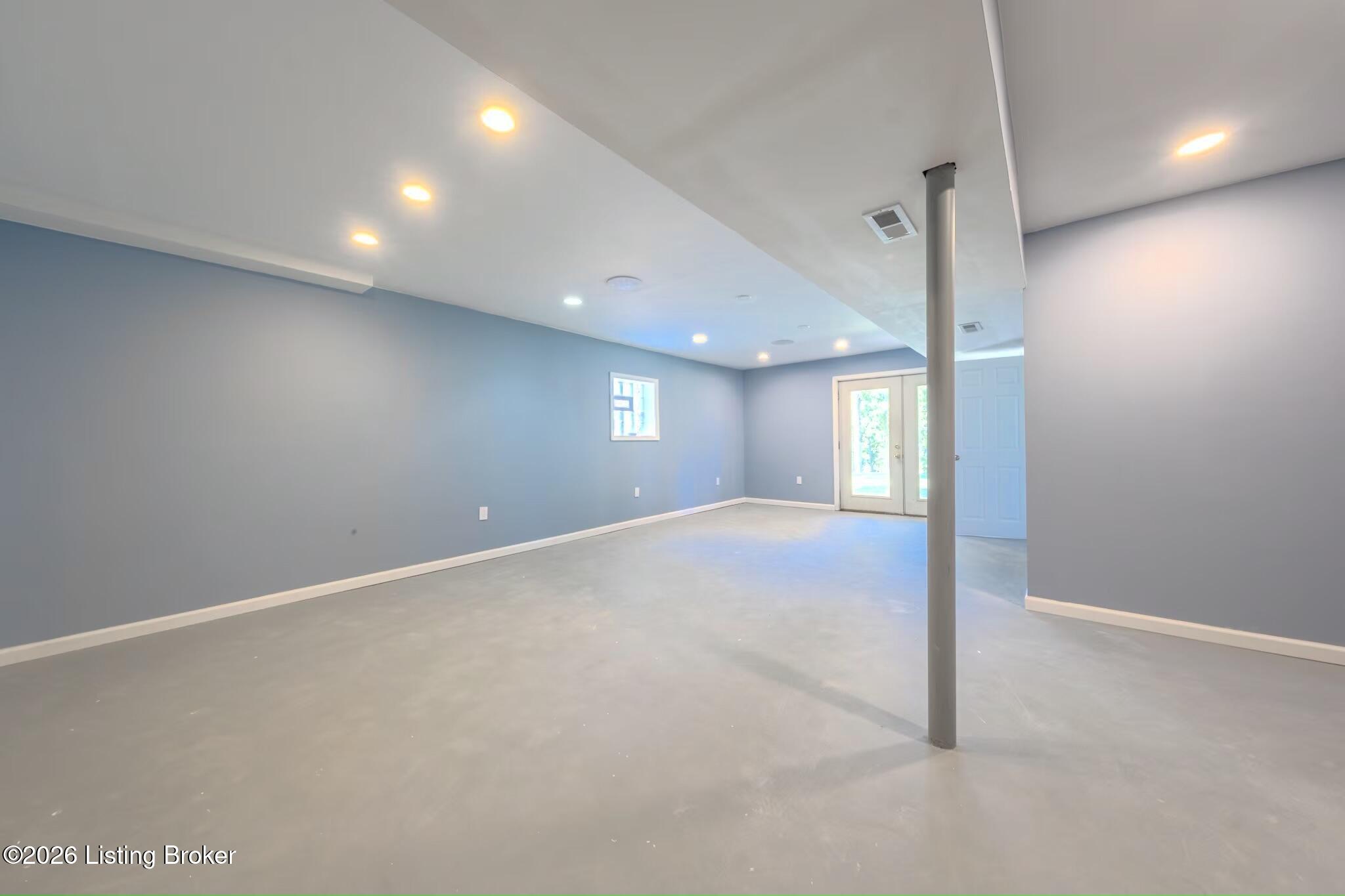 1519 Sandy Beach Ln Property Photo 53