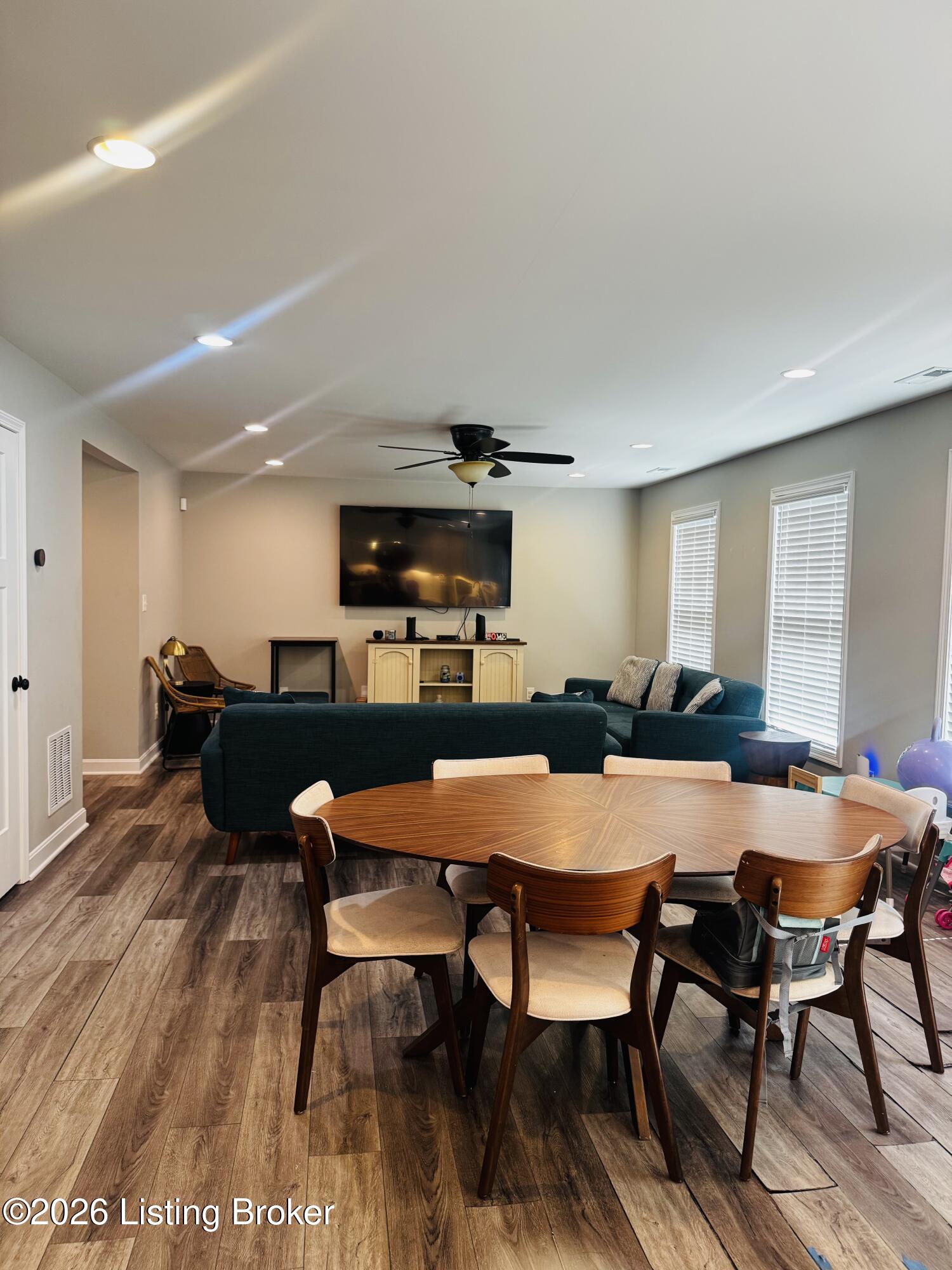 10504 Church Ct Property Photo 11