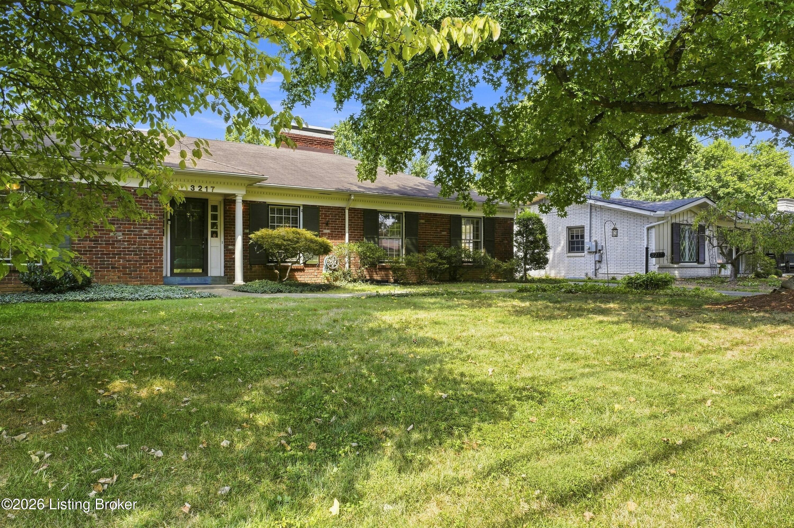 3217 Dundee Rd Property Photo 3