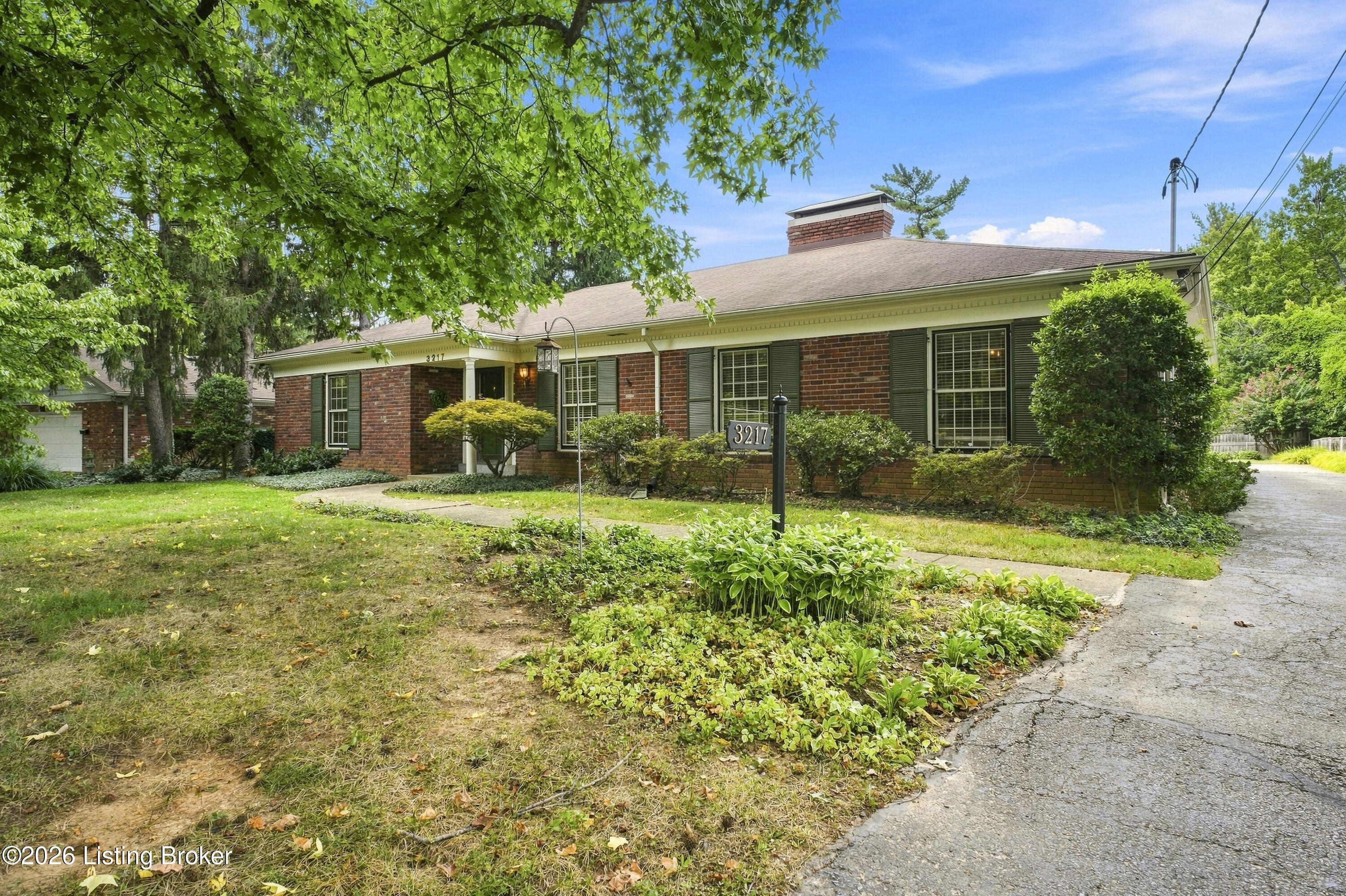 3217 Dundee Rd Property Photo 4
