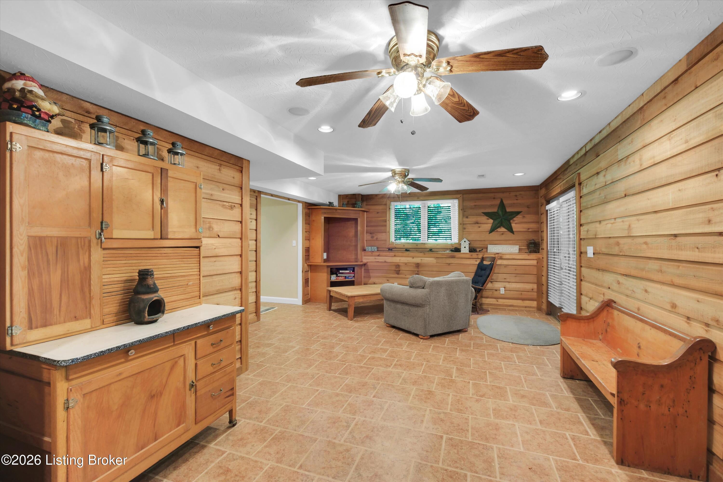 651 Lochober Rd Property Photo 34