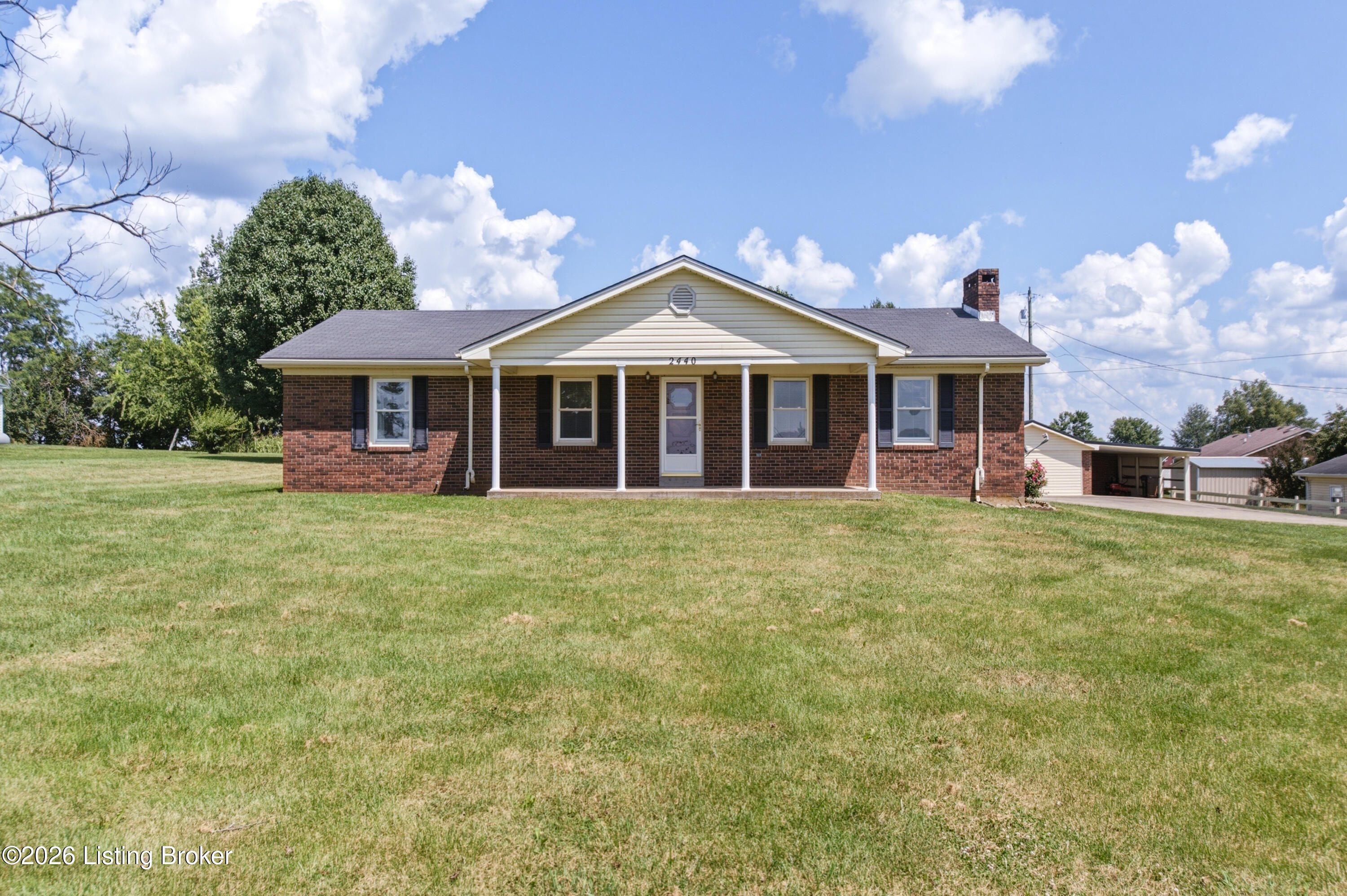 2440 Bardstown Rd Property Photo 1