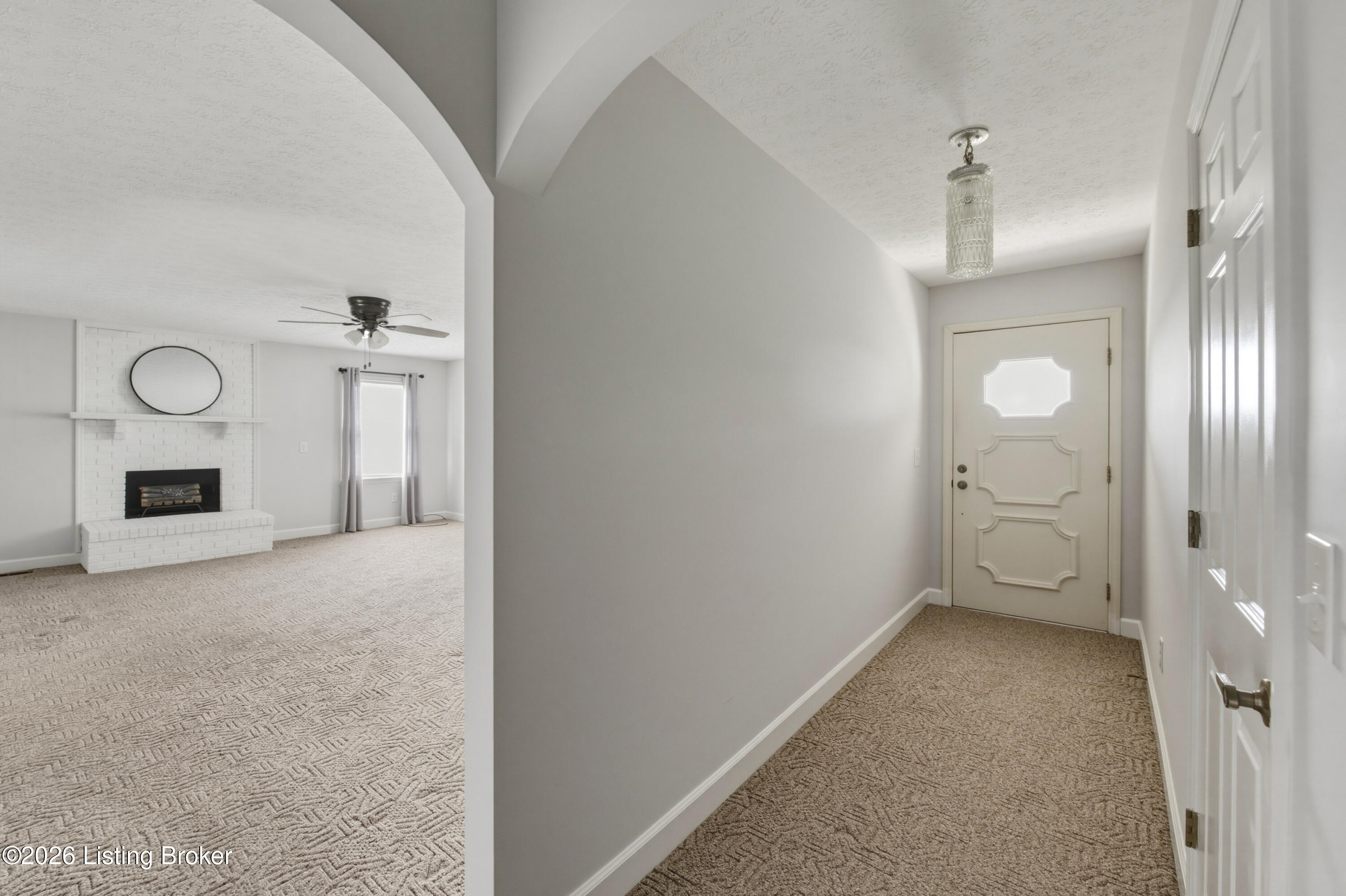 2440 Bardstown Rd Property Photo 5