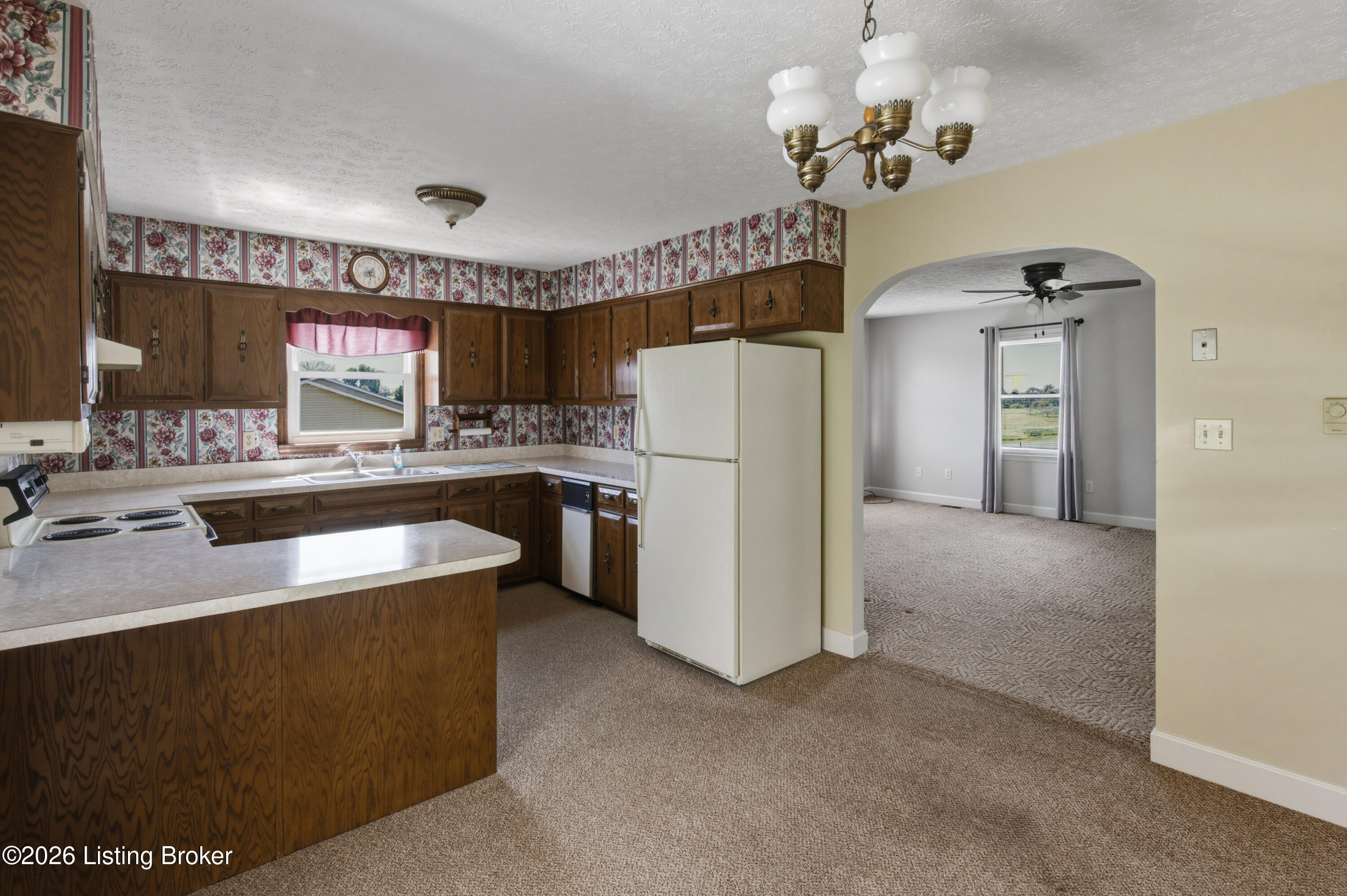 2440 Bardstown Rd Property Photo 12
