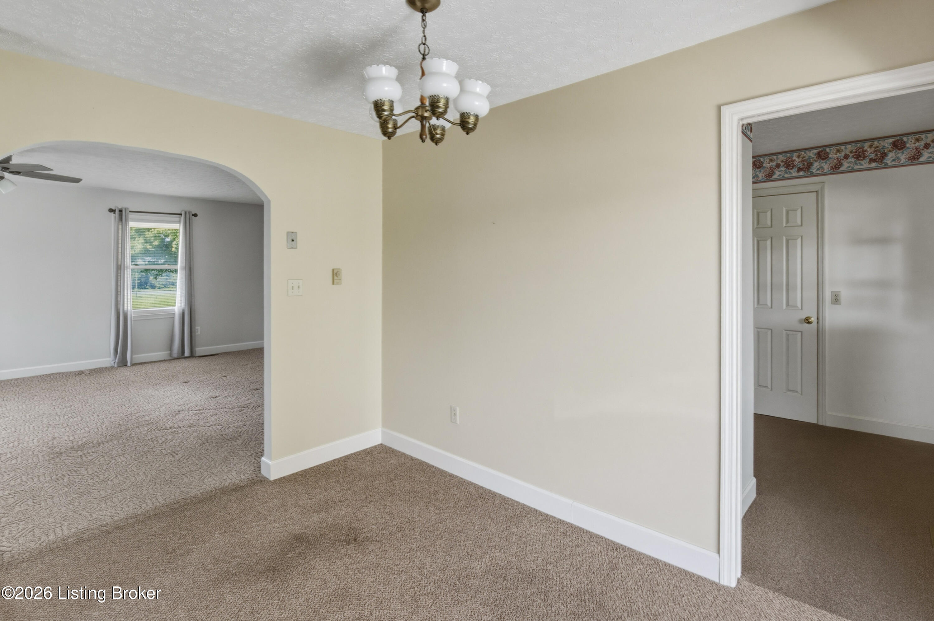 2440 Bardstown Rd Property Photo 13