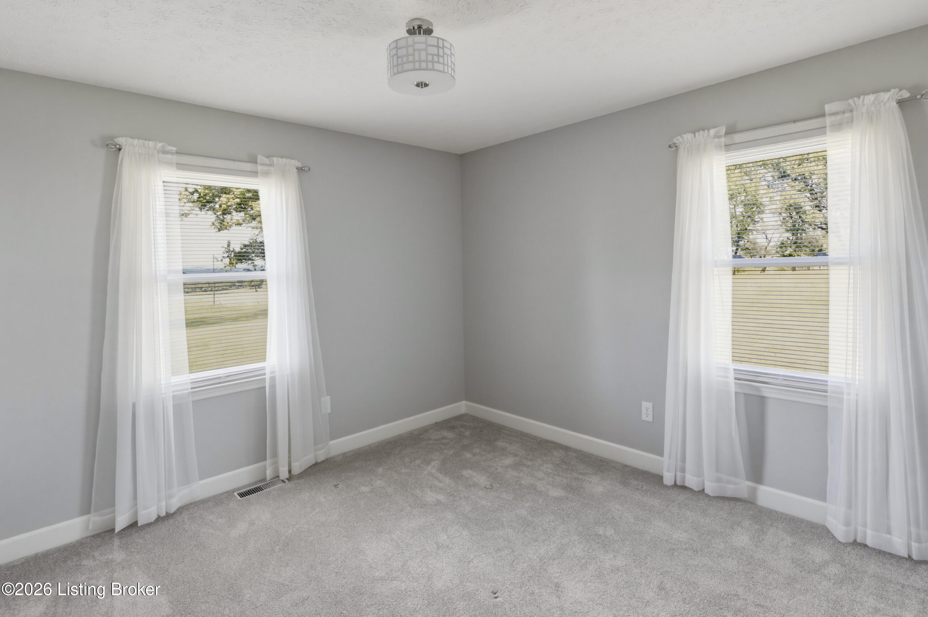 2440 Bardstown Rd Property Photo 29
