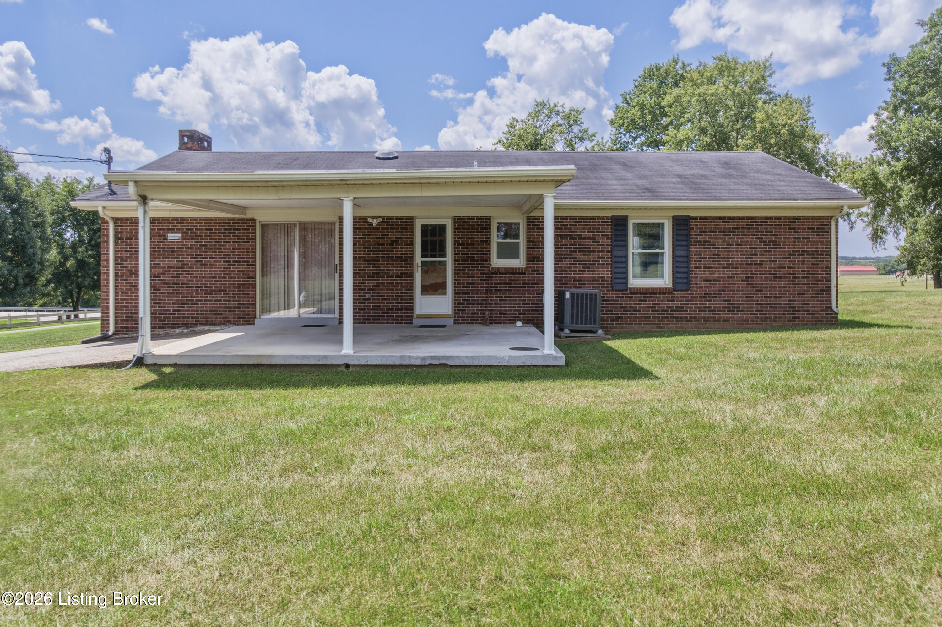 2440 Bardstown Rd Property Photo 39