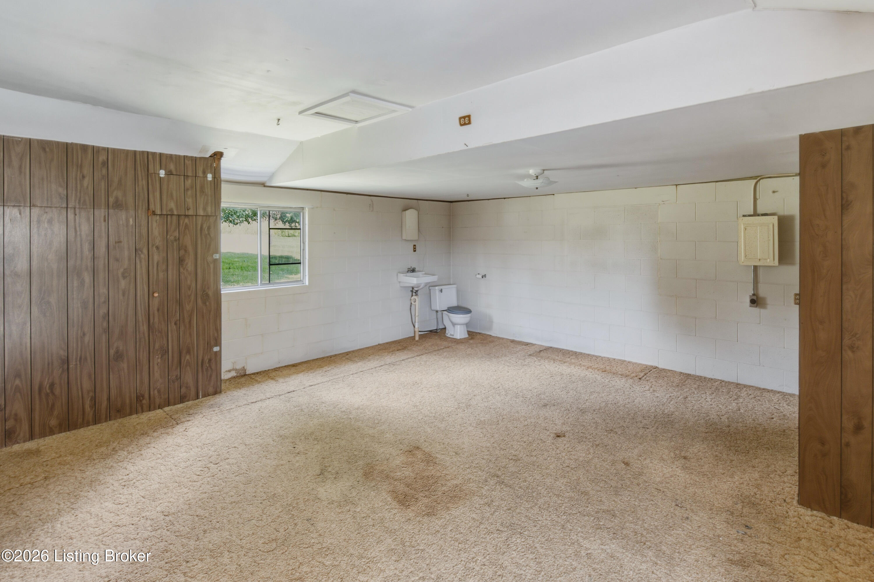 2440 Bardstown Rd Property Photo 44