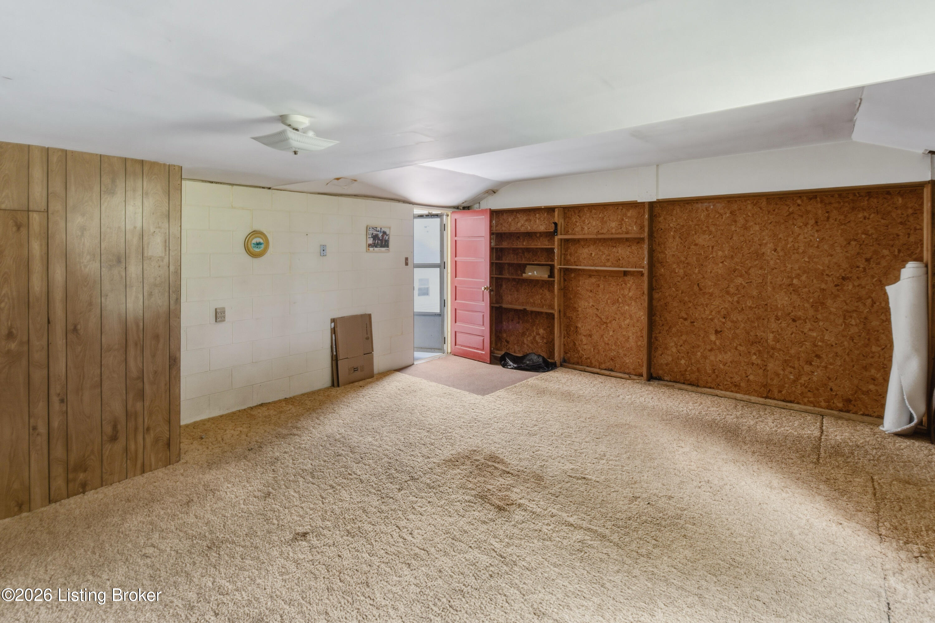 2440 Bardstown Rd Property Photo 46