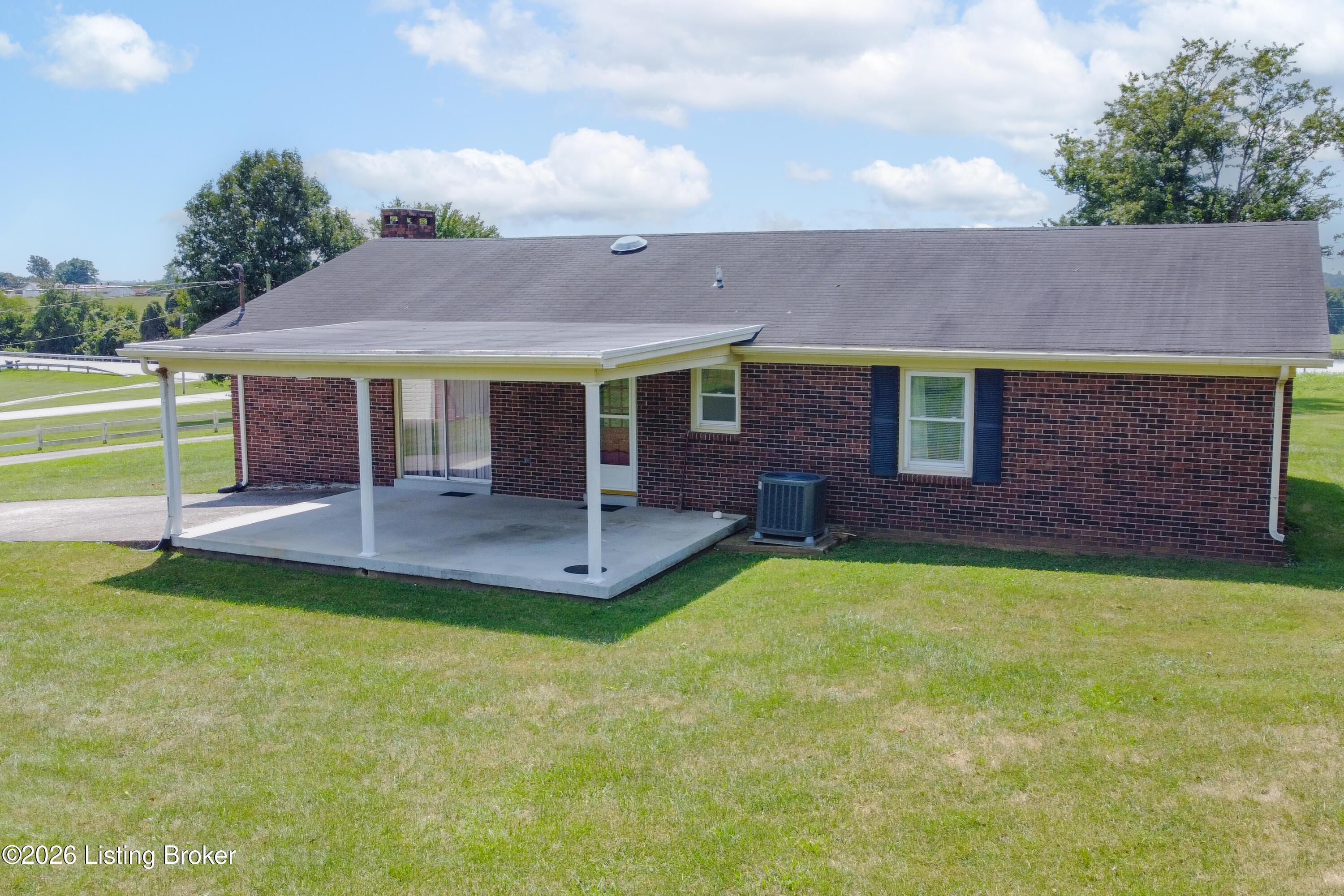 2440 Bardstown Rd Property Photo 57