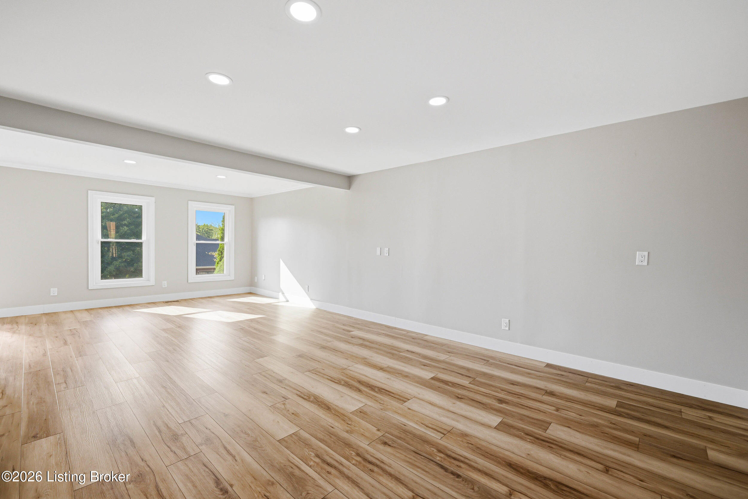 4003 Landherr Dr Property Photo 12