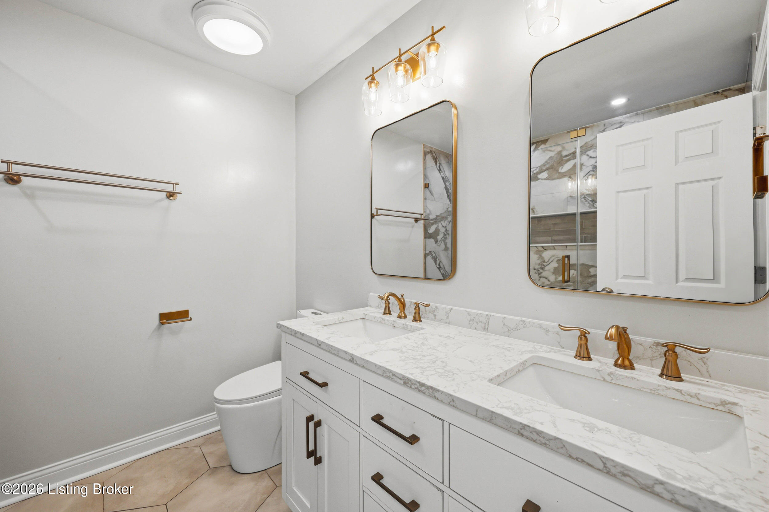 4003 Landherr Dr Property Photo 42