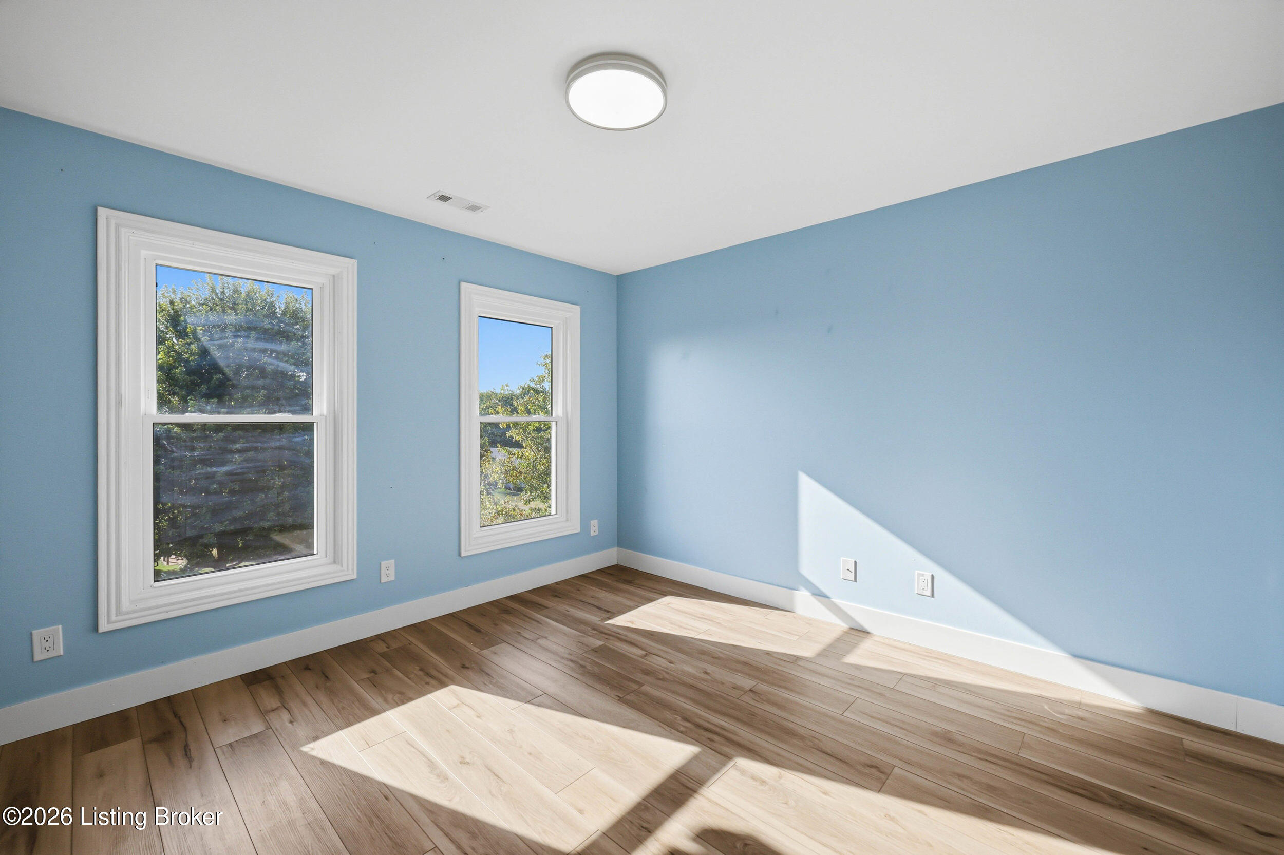 4003 Landherr Dr Property Photo 49