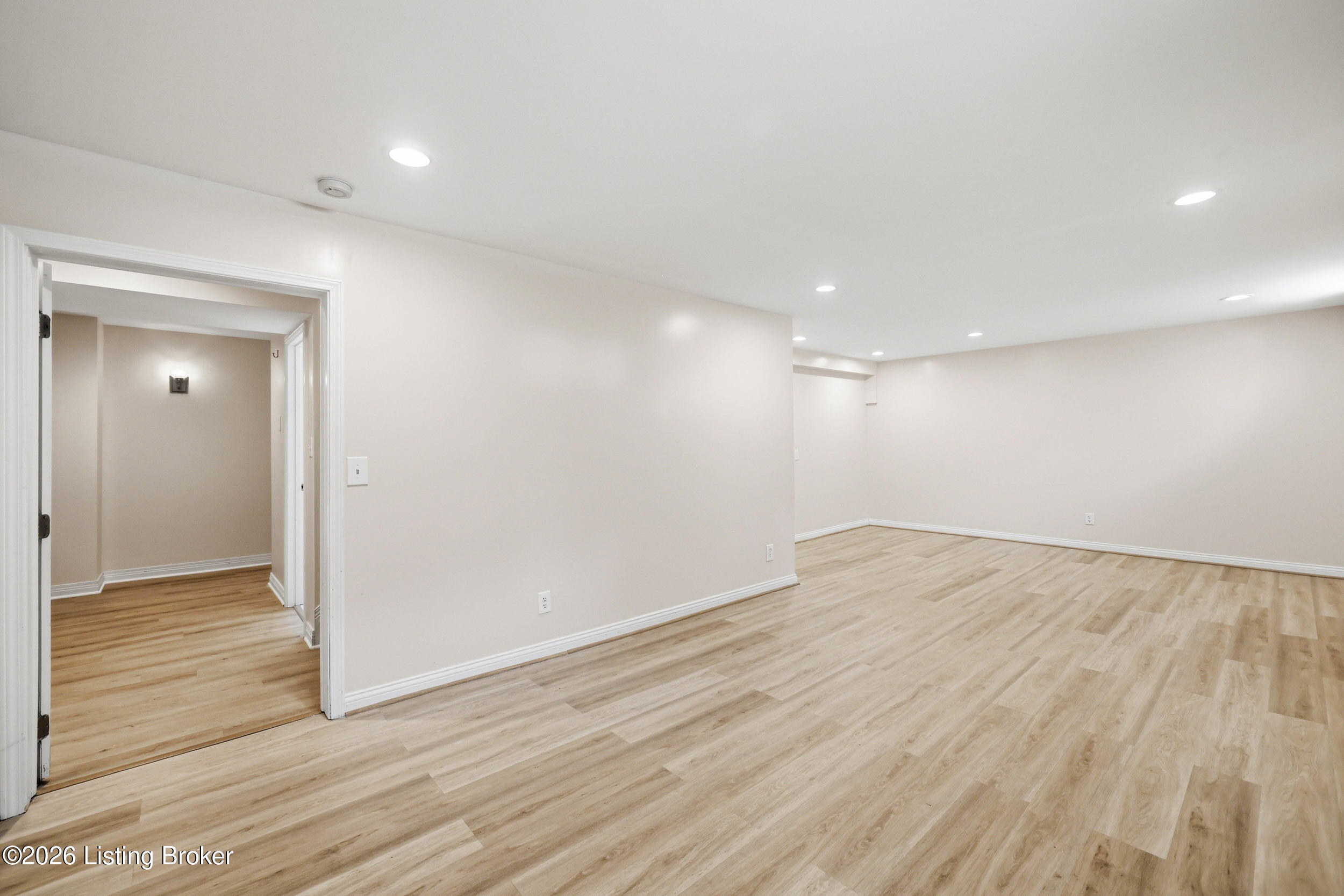 4003 Landherr Dr Property Photo 60
