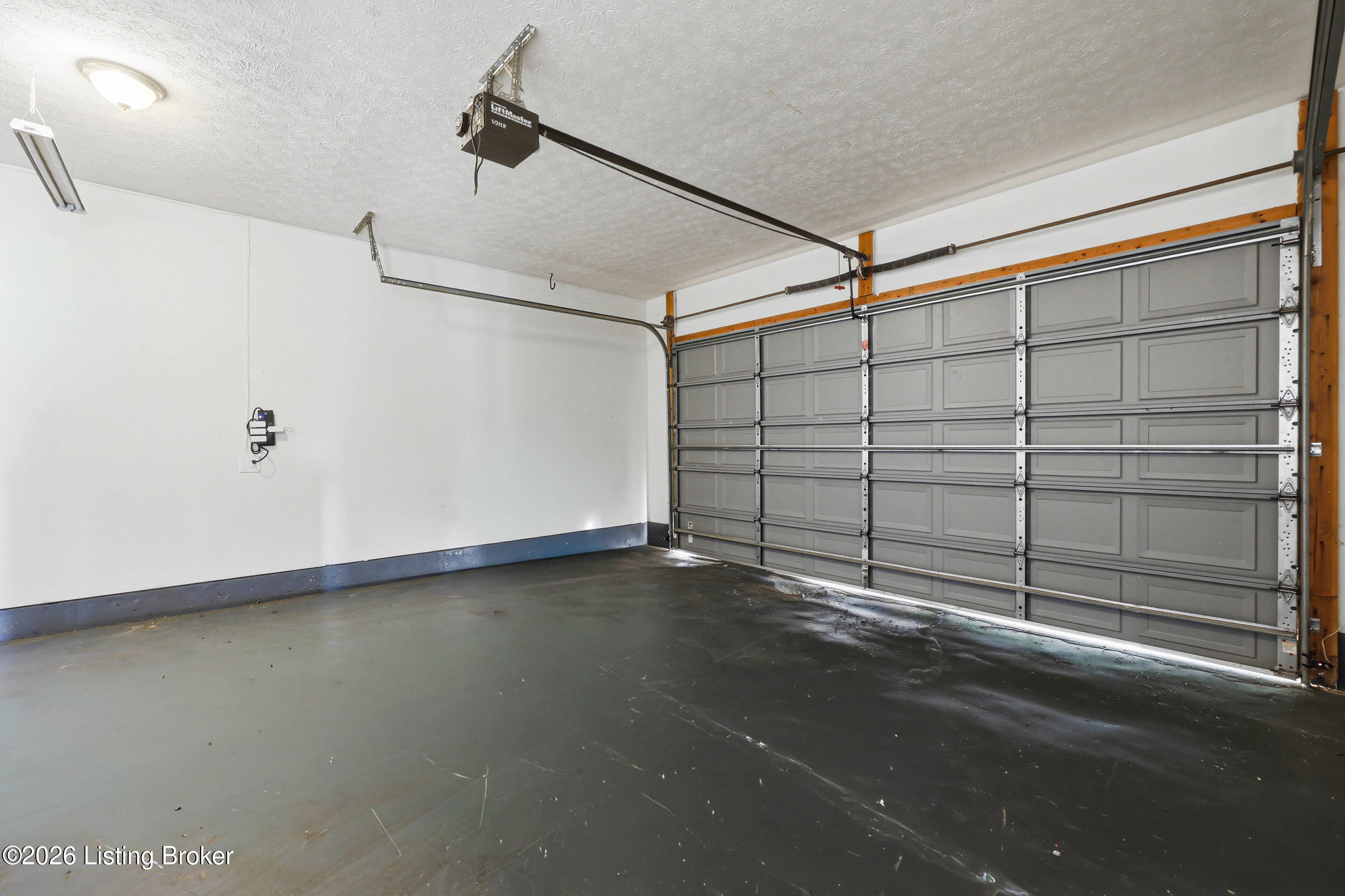 4003 Landherr Dr Property Photo 68
