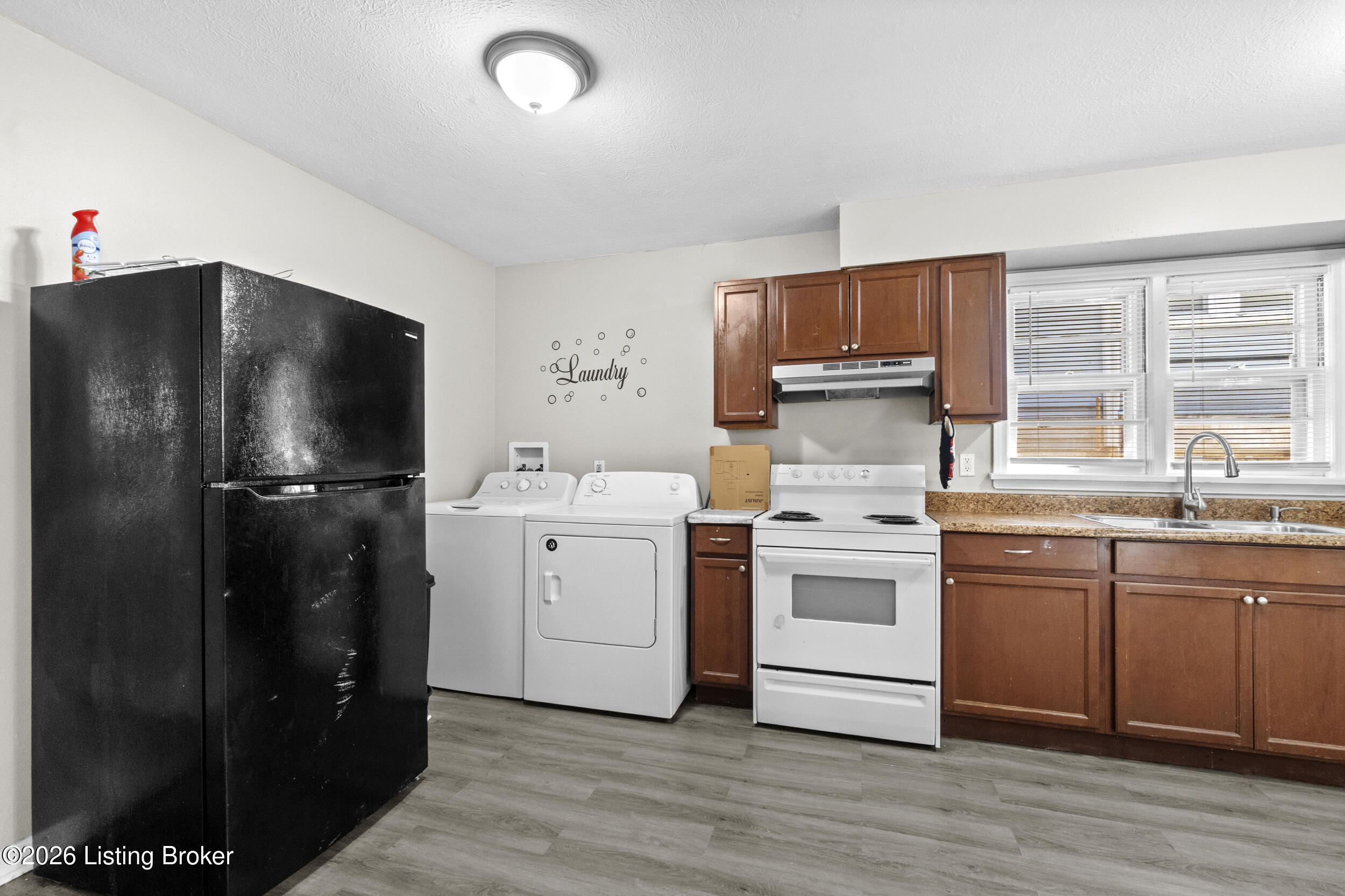 4178 Churchman Ave Property Photo 9