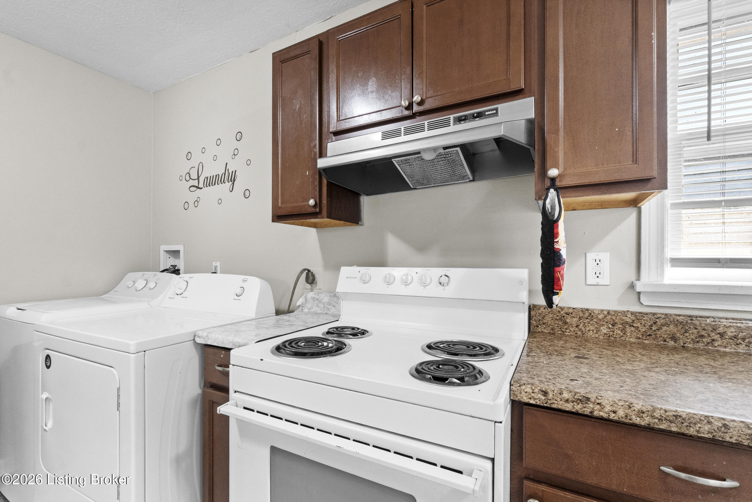 4178 Churchman Ave Property Photo 12