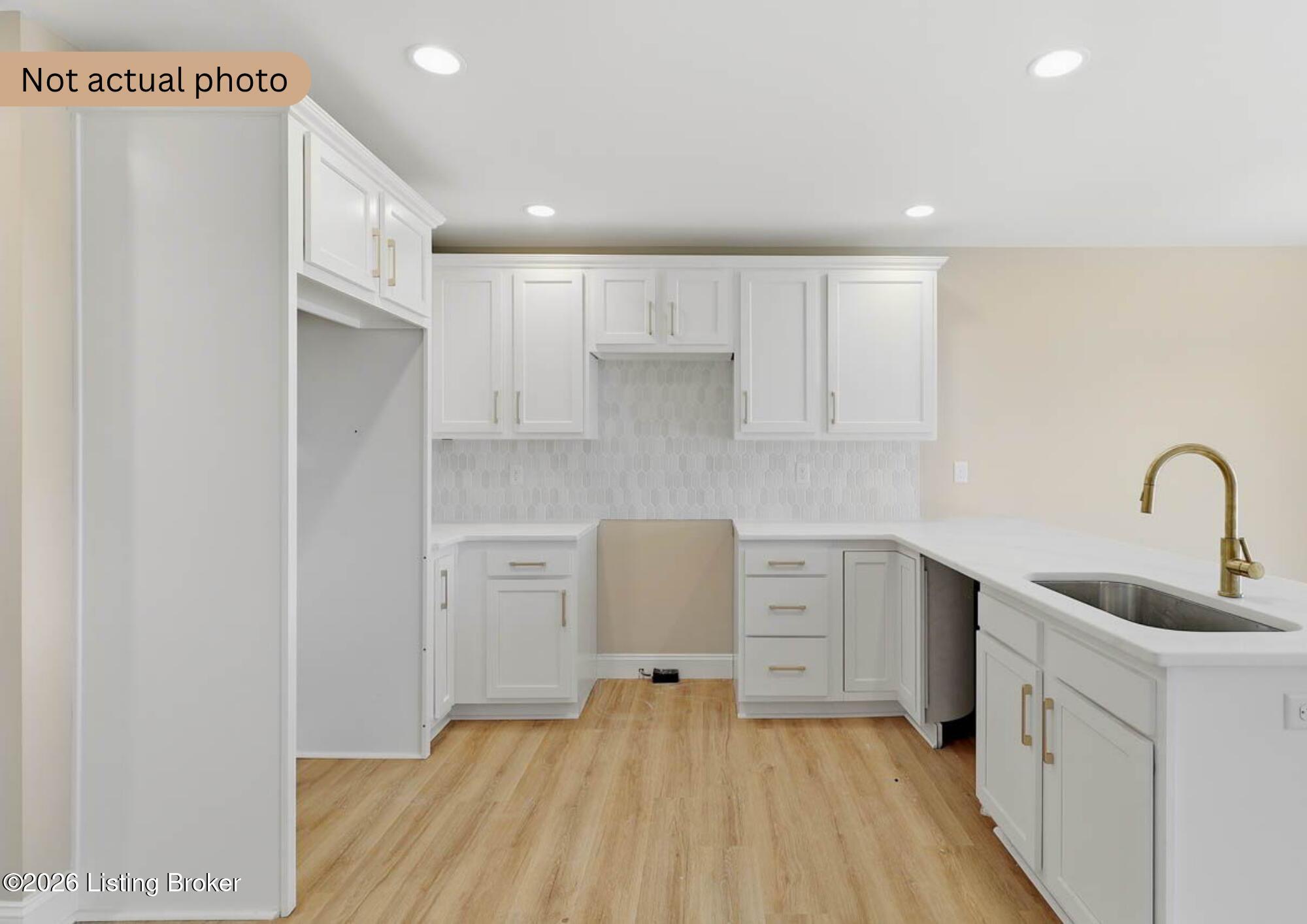 4102 Sanford Ave Property Photo 9
