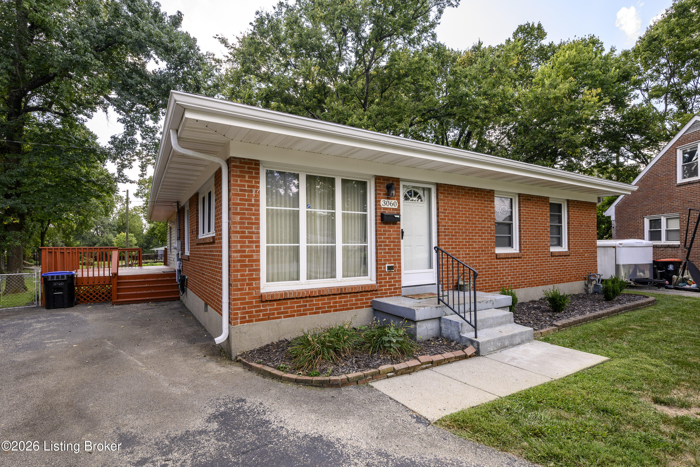 3060 Nadina Dr Property Photo 1