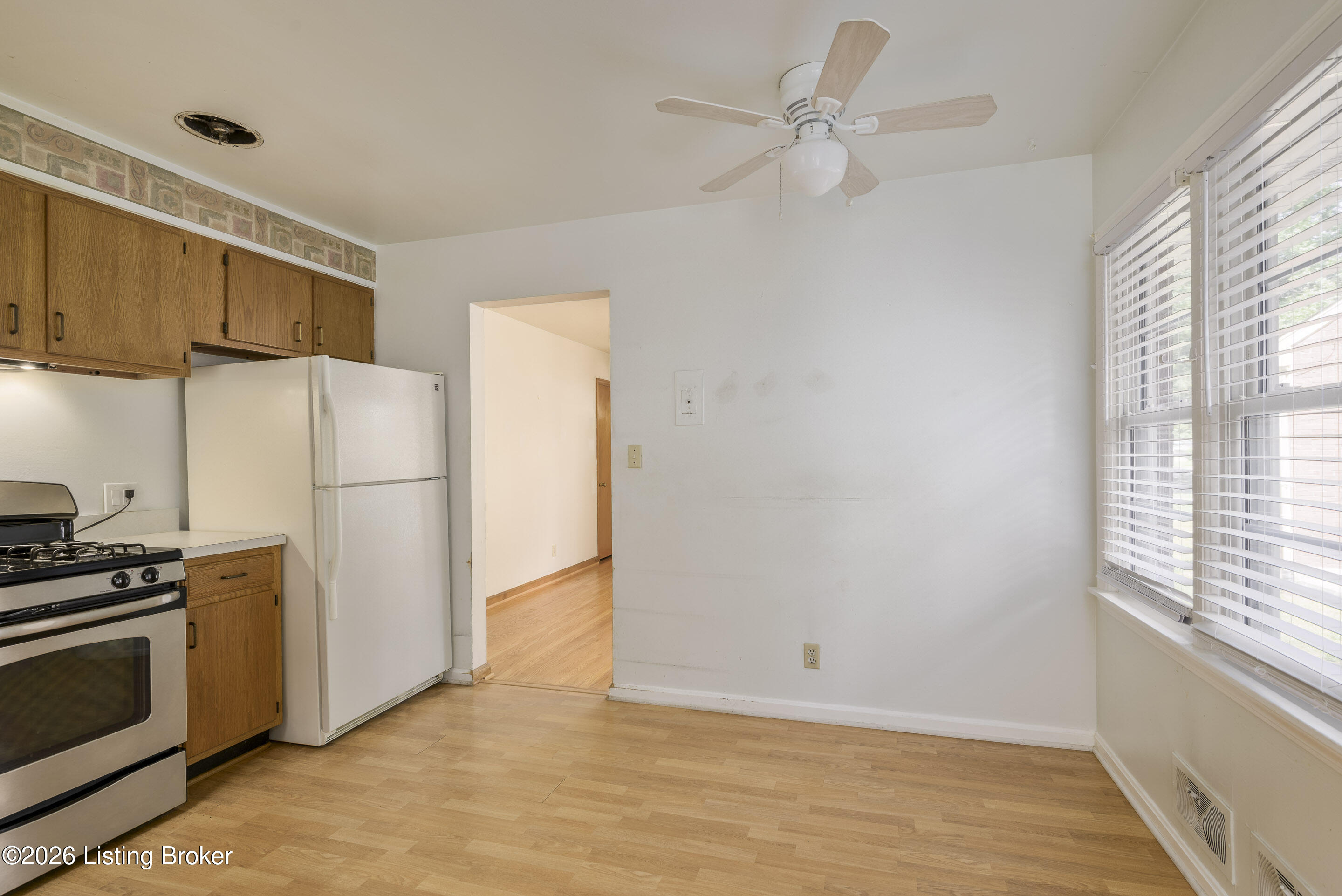 3060 Nadina Dr Property Photo 19