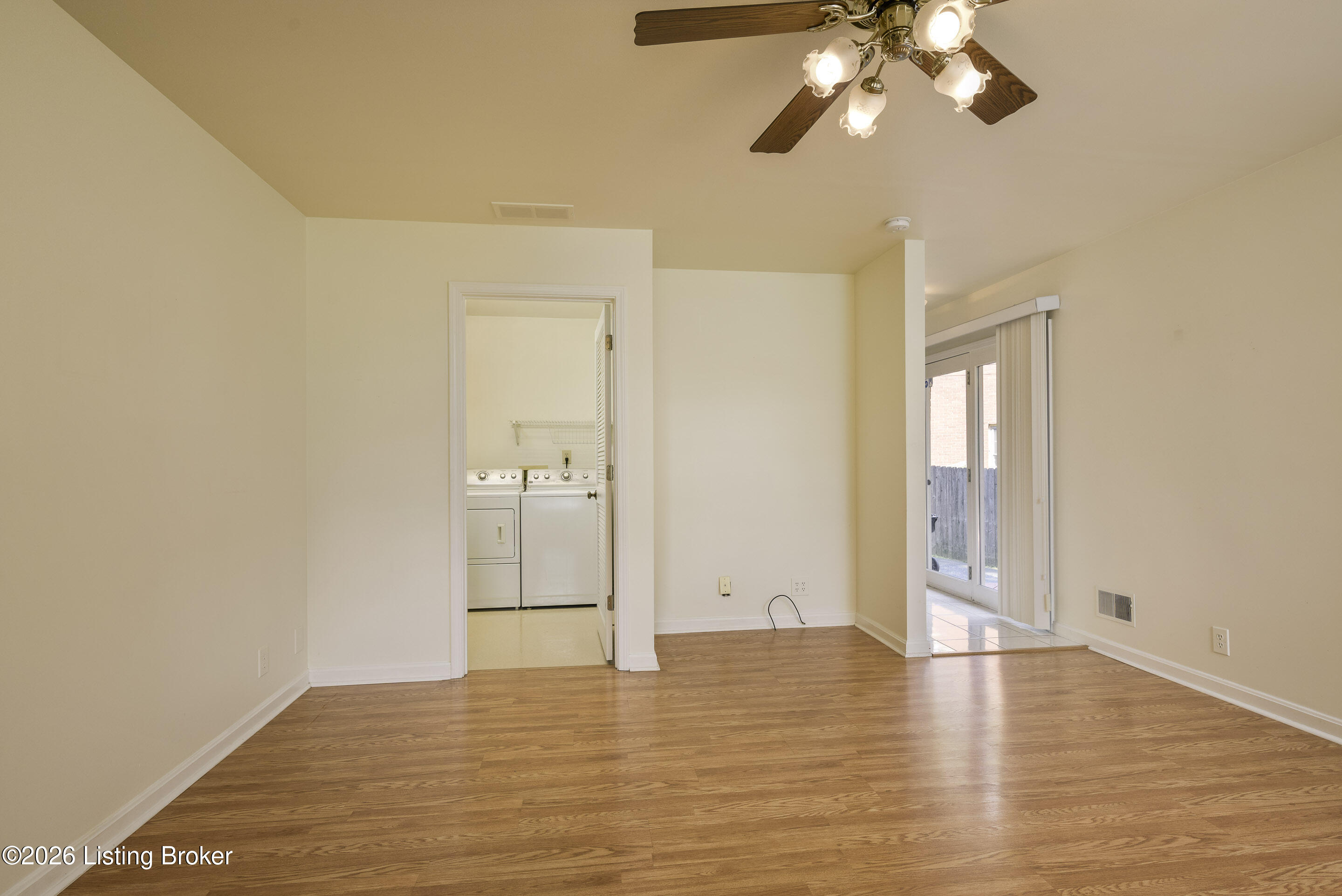 3060 Nadina Dr Property Photo 24