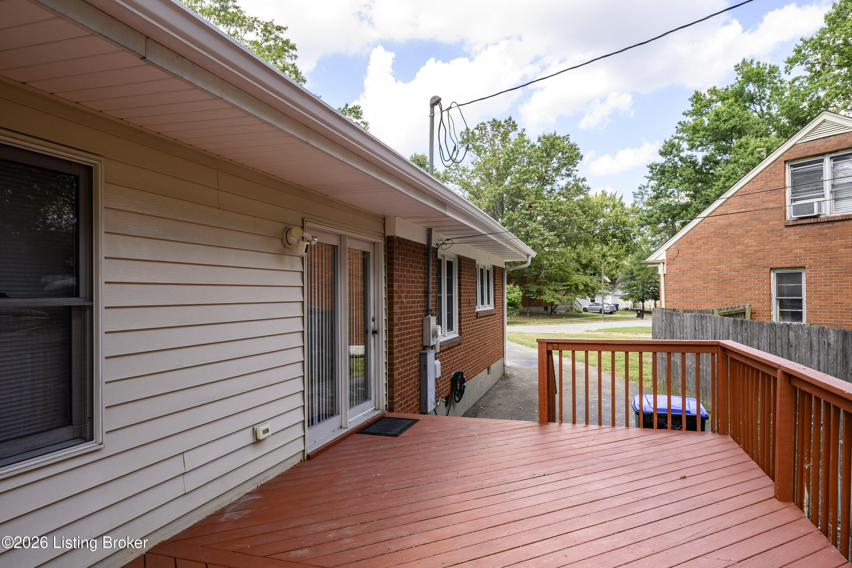 3060 Nadina Dr Property Photo 28