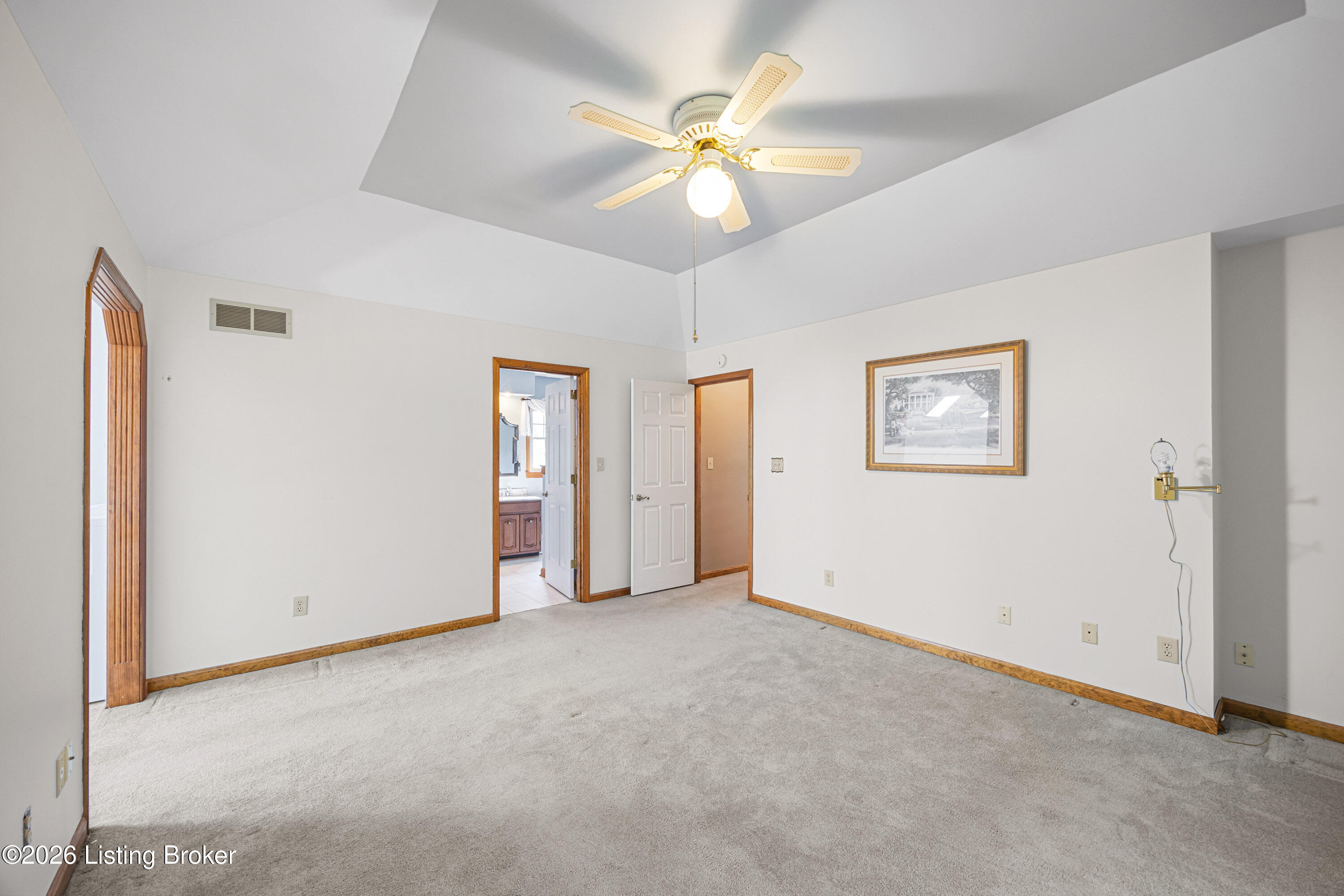 3905 Deer Lake Ct Property Photo 23