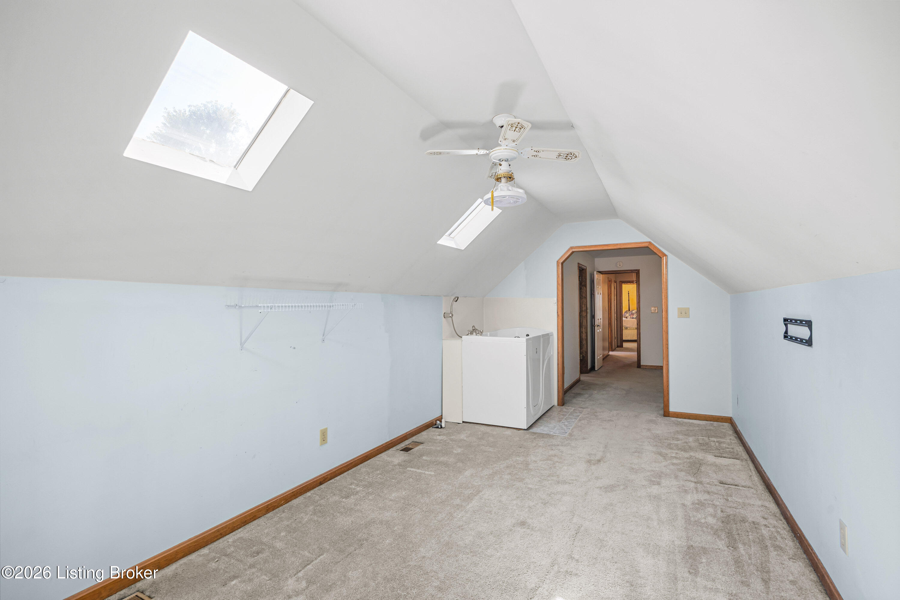3905 Deer Lake Ct Property Photo 25