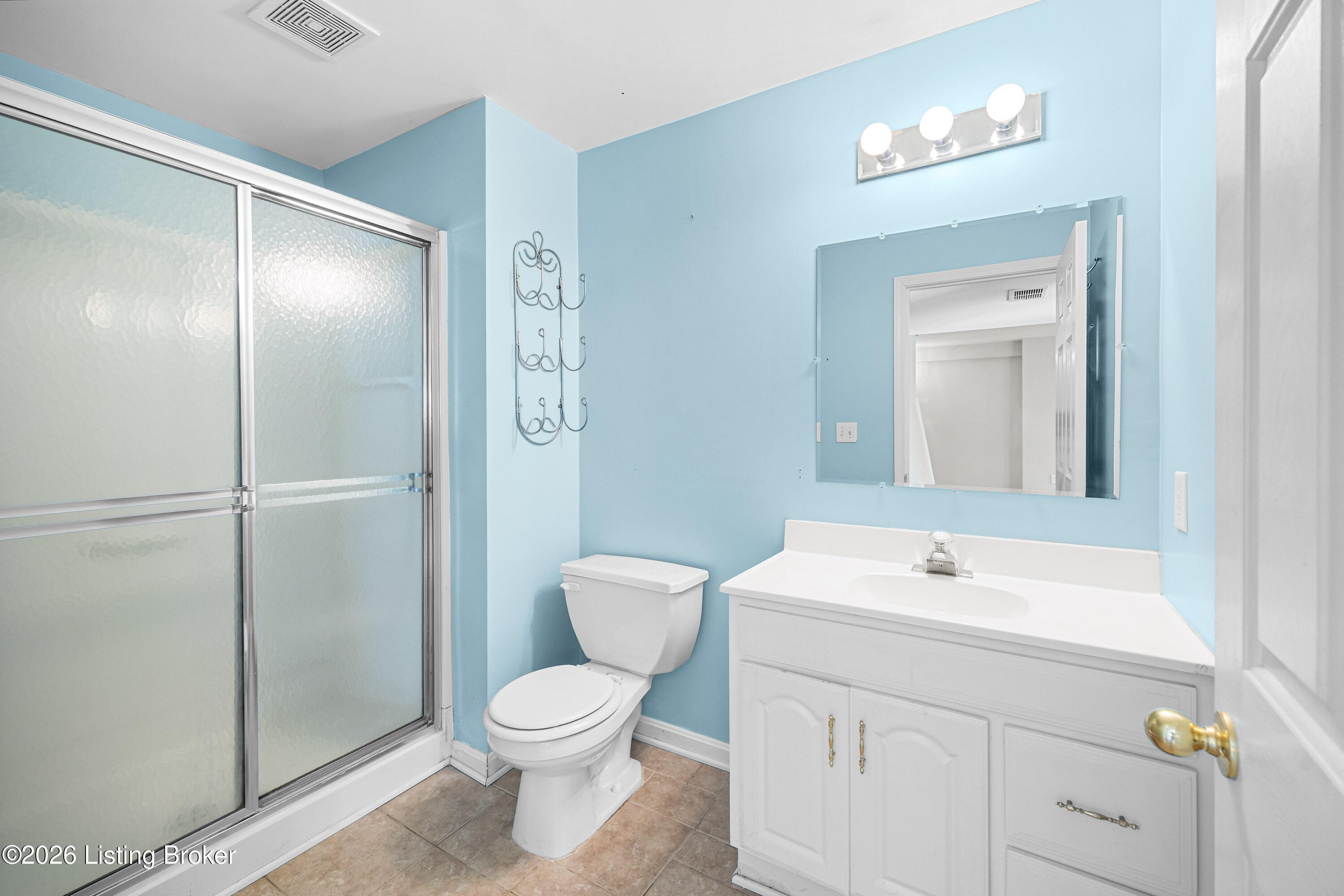 3905 Deer Lake Ct Property Photo 33