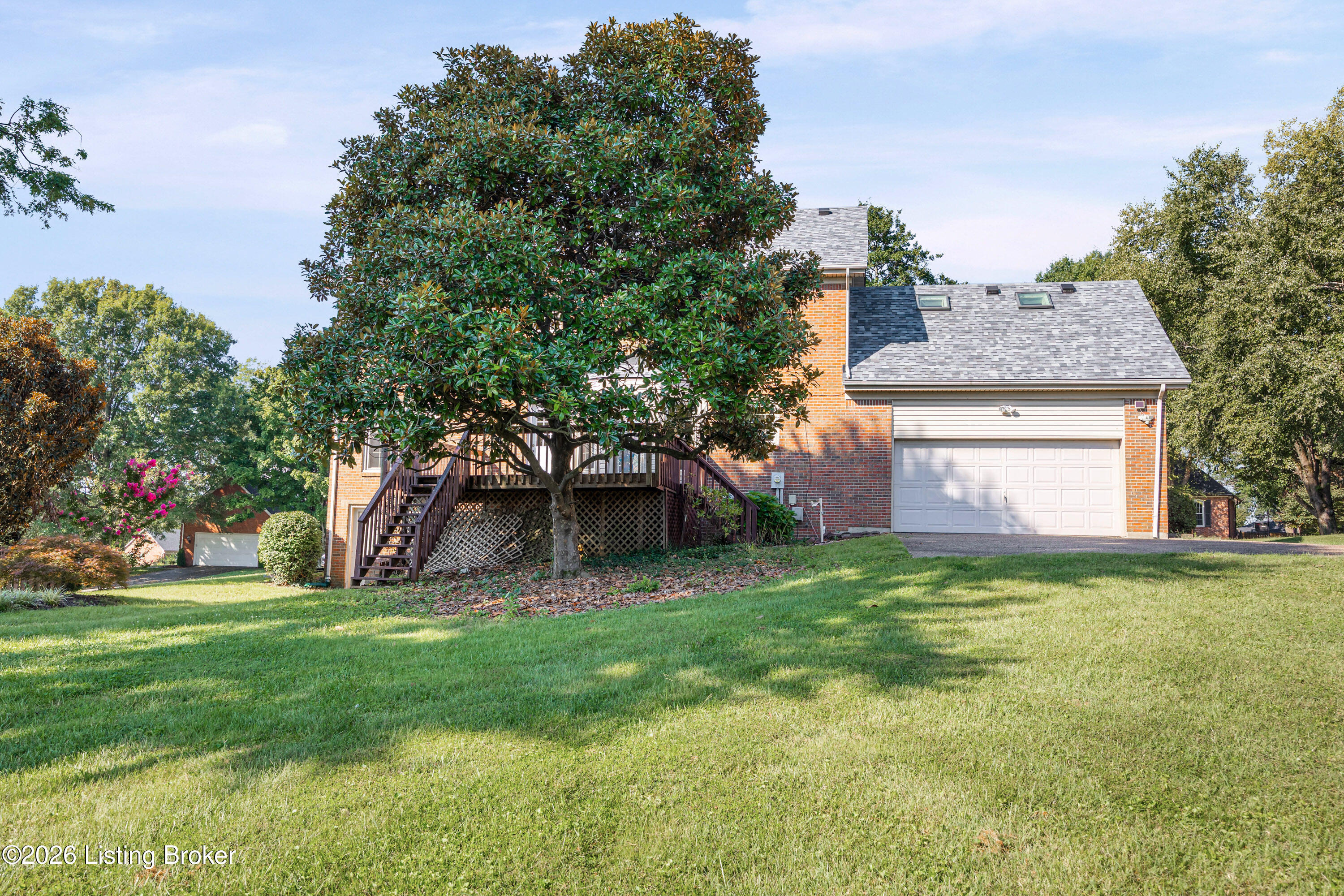 3905 Deer Lake Ct Property Photo 39