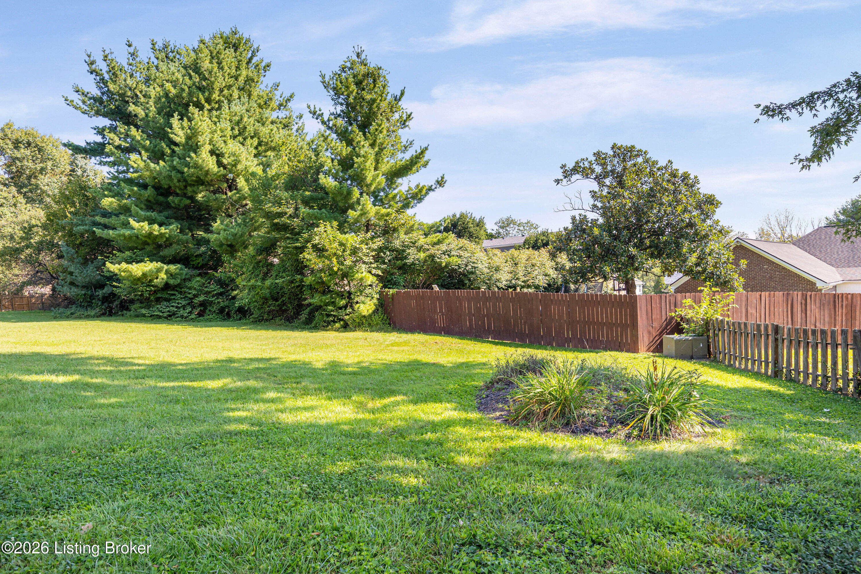 3905 Deer Lake Ct Property Photo 42