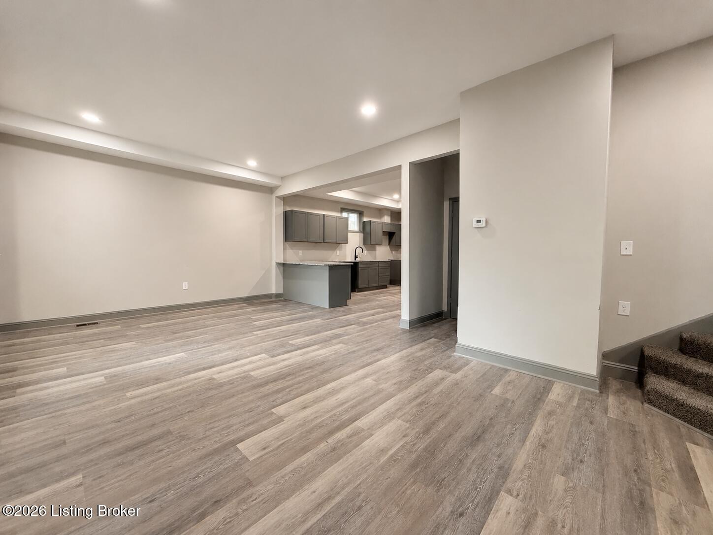 4103 W Broadway Property Photo 6