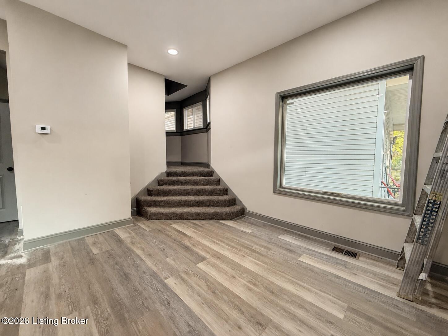 4103 W Broadway Property Photo 9