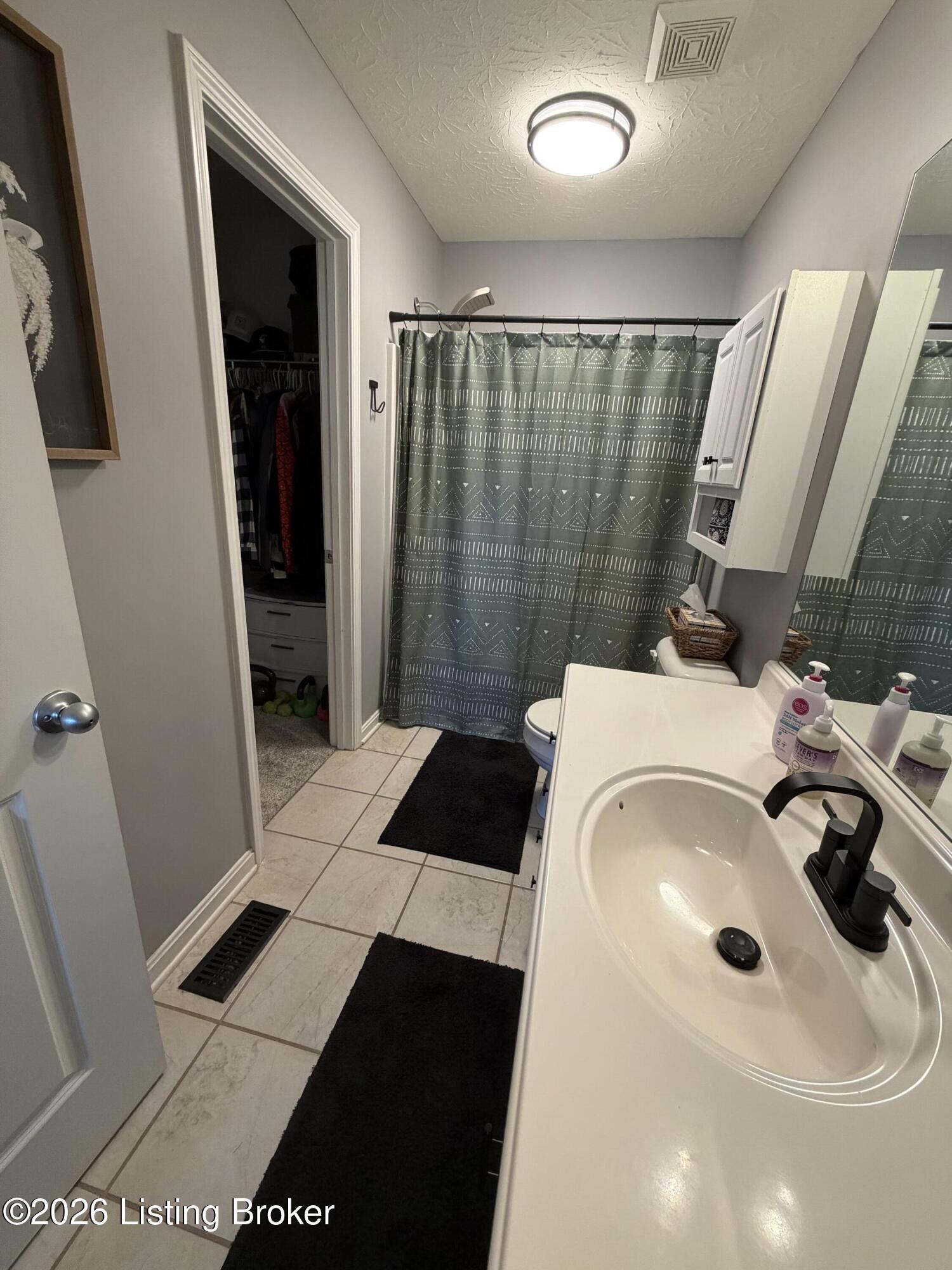 126 Blake Ct Property Photo 16
