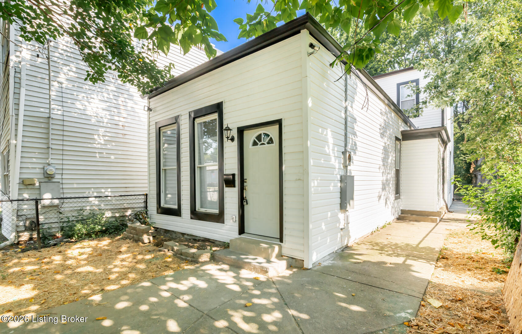 2721 Saint Xavier St Property Photo 1
