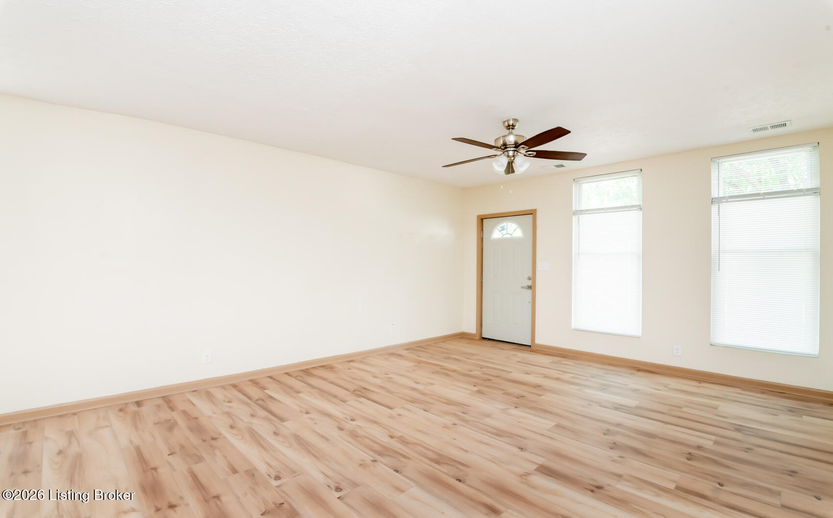 2721 Saint Xavier St Property Photo 5