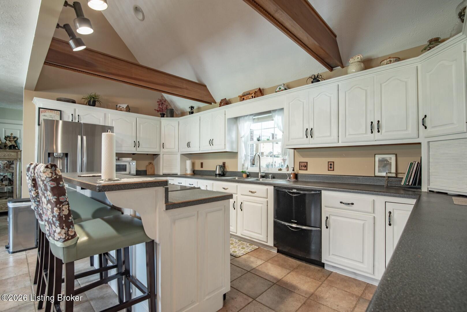 550 Dog Creek Rd Property Photo 5