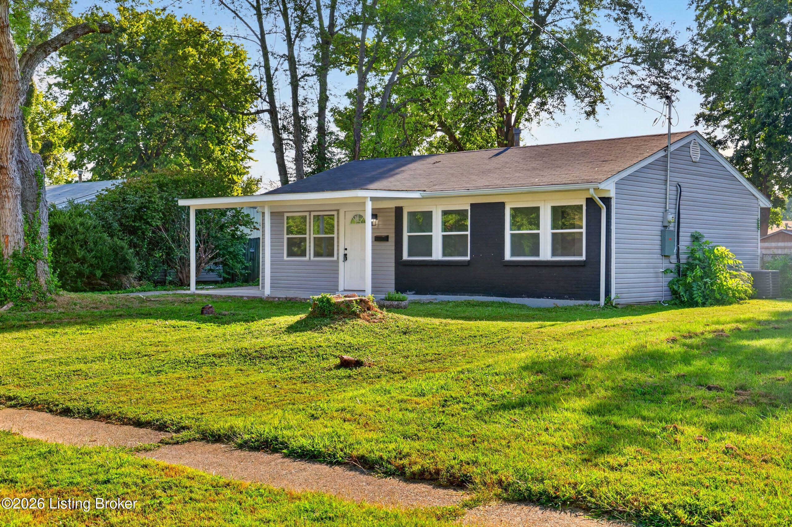 10905 Grafton Hall Rd Property Photo 3