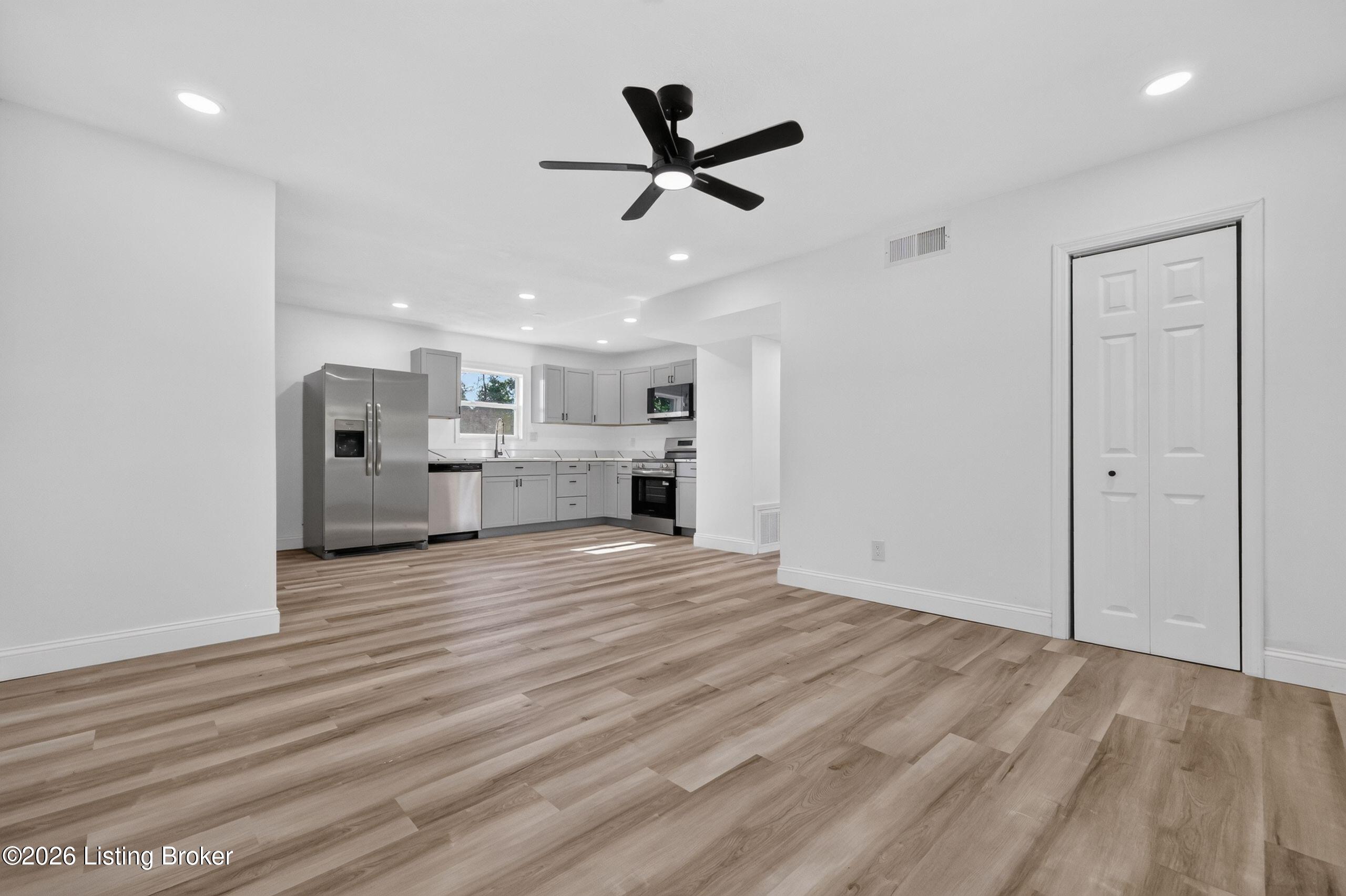 10905 Grafton Hall Rd Property Photo 10