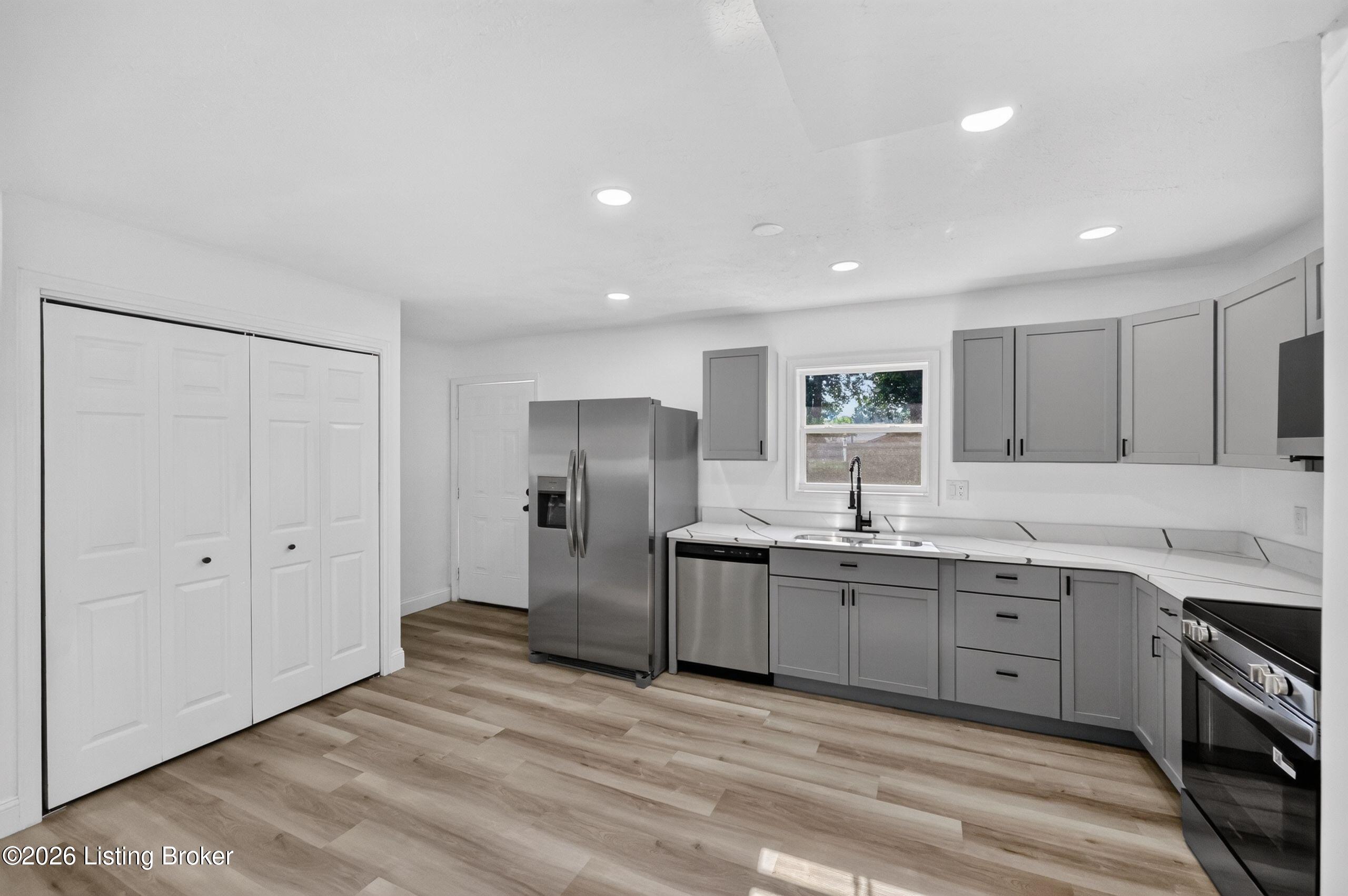 10905 Grafton Hall Rd Property Photo 15