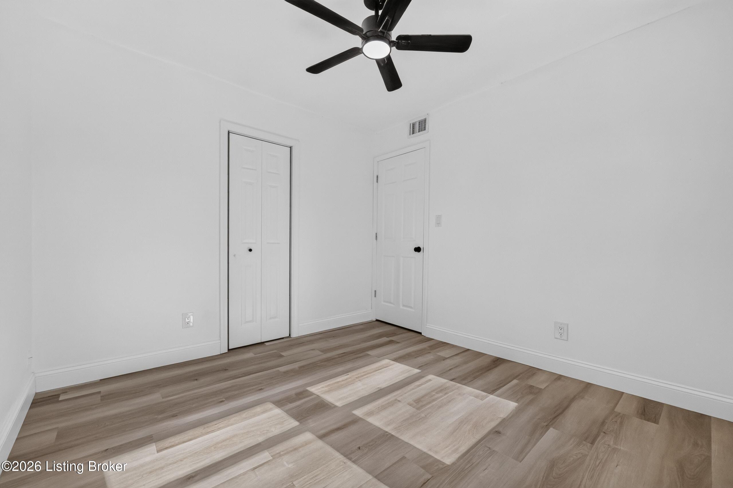10905 Grafton Hall Rd Property Photo 25