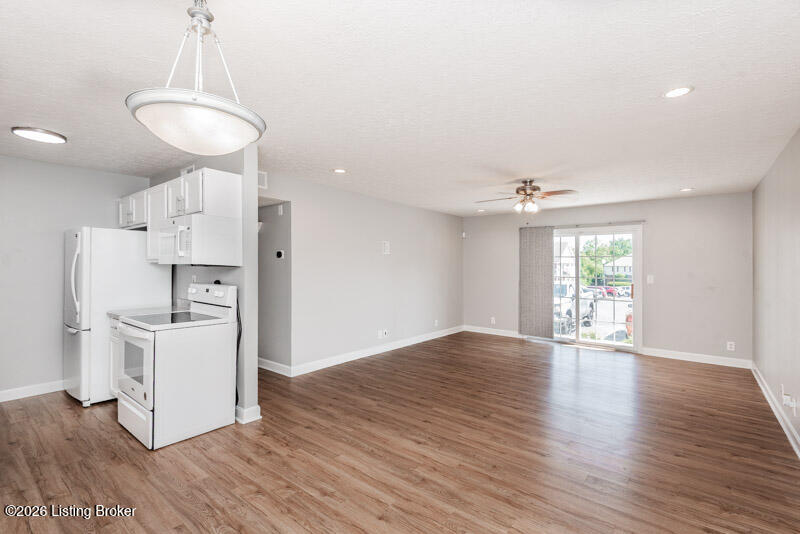 169 Central Blvd Apt 37 Property Photo 6