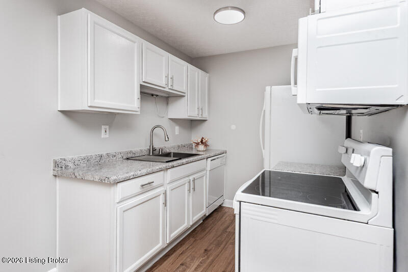169 Central Blvd Apt 37 Property Photo 7