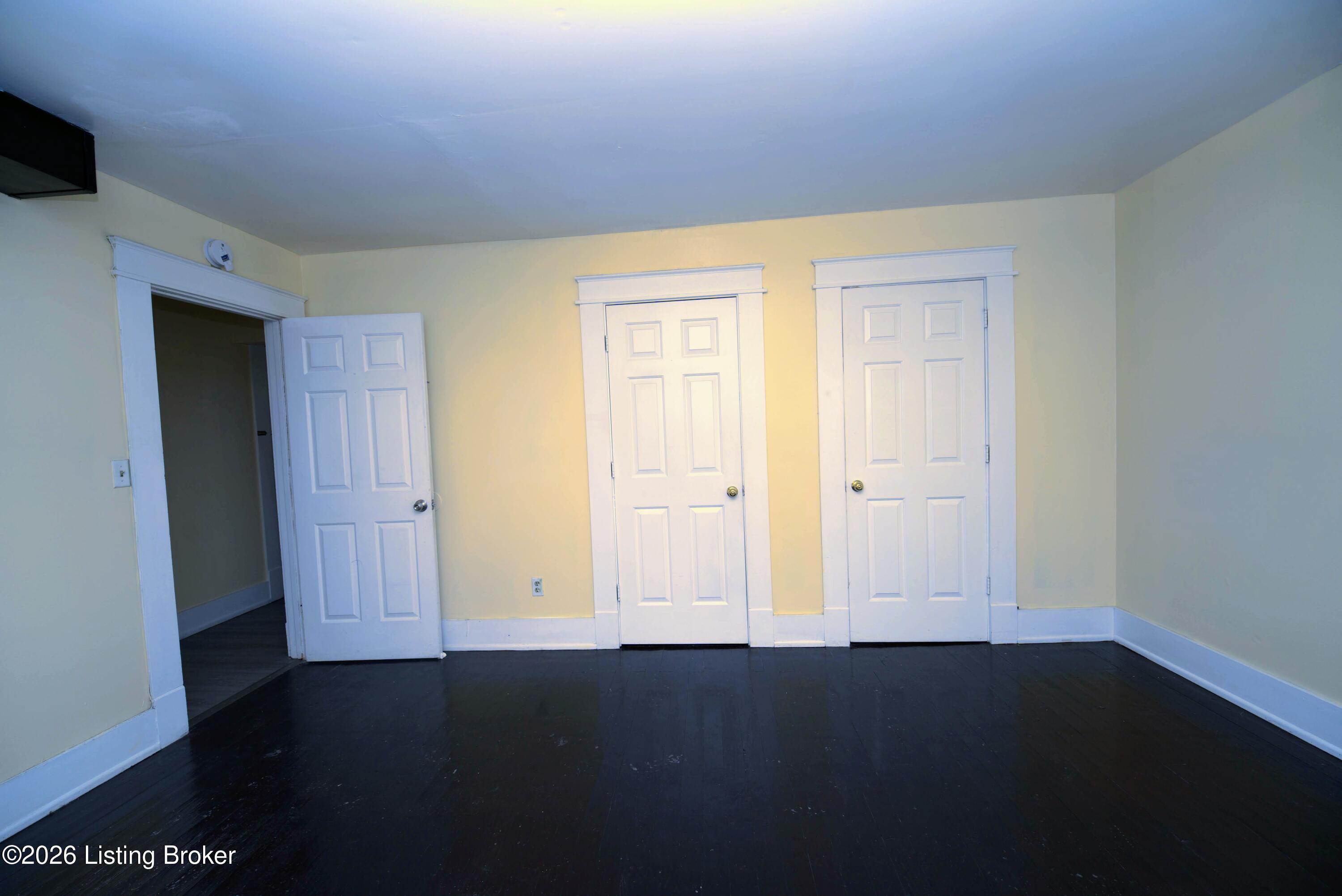 226 W Burnett Ave B Property Photo 10