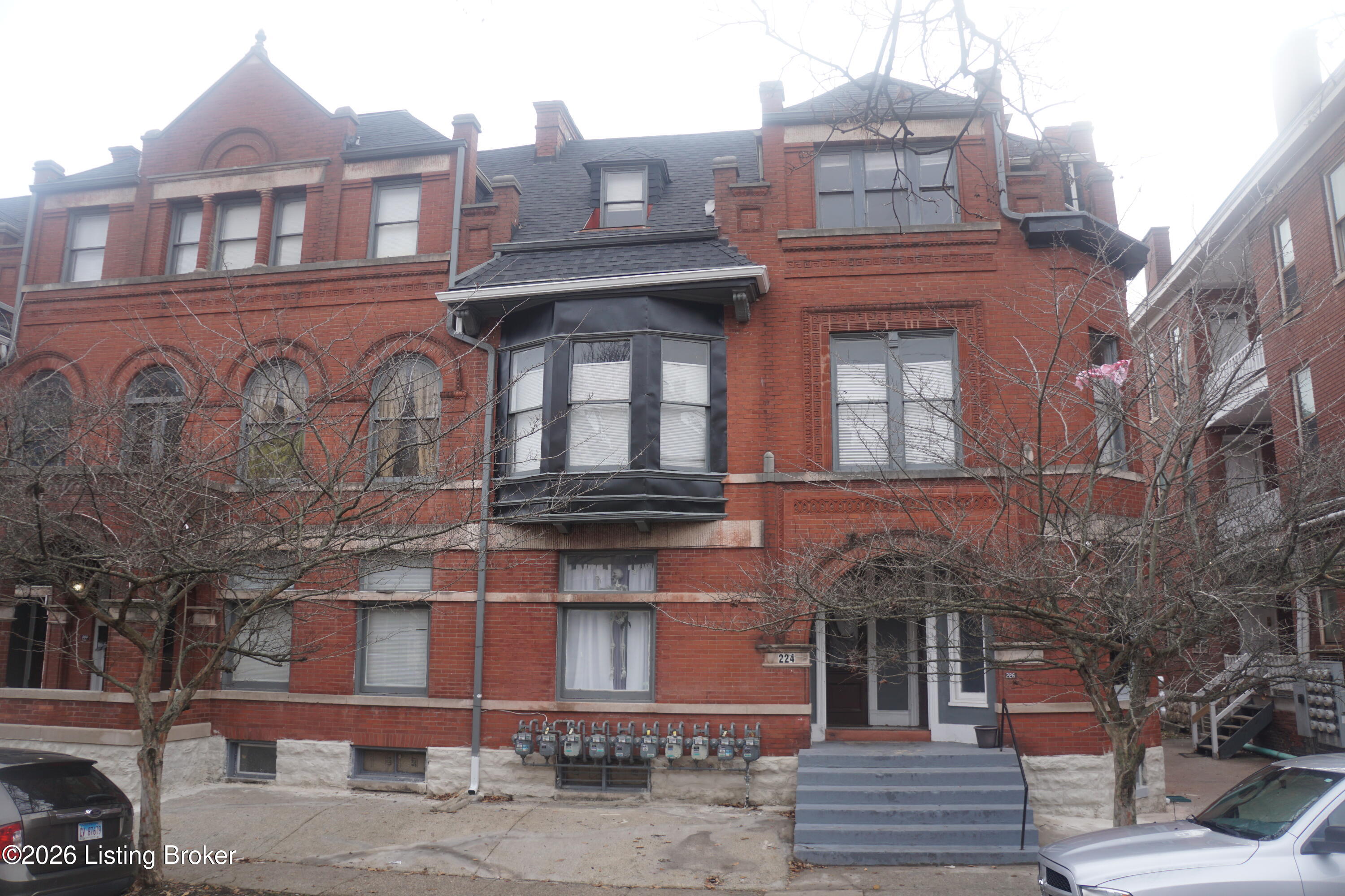 226 W Burnett Ave B Property Photo 14