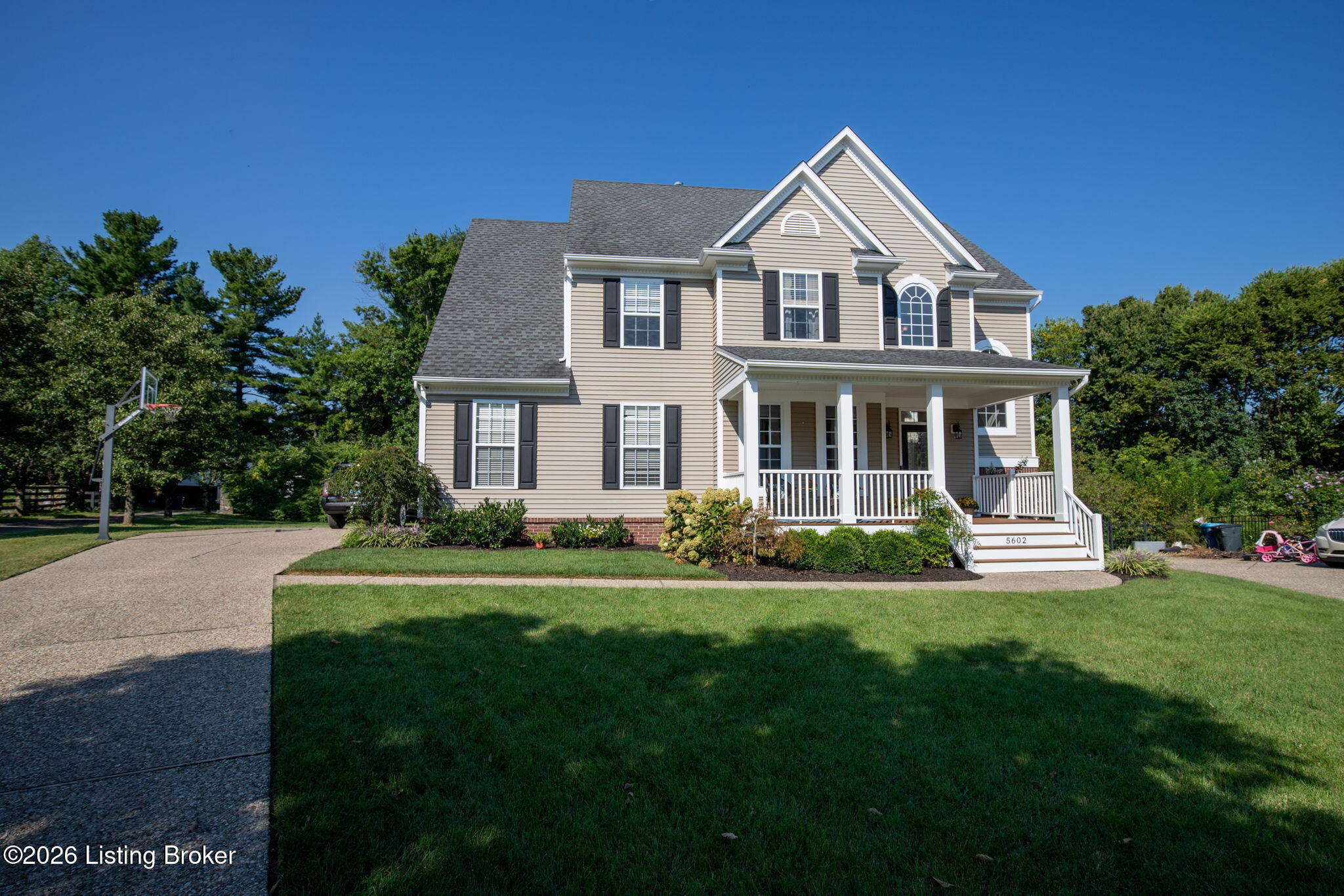 5602 Irish Moss Ct Property Photo 3