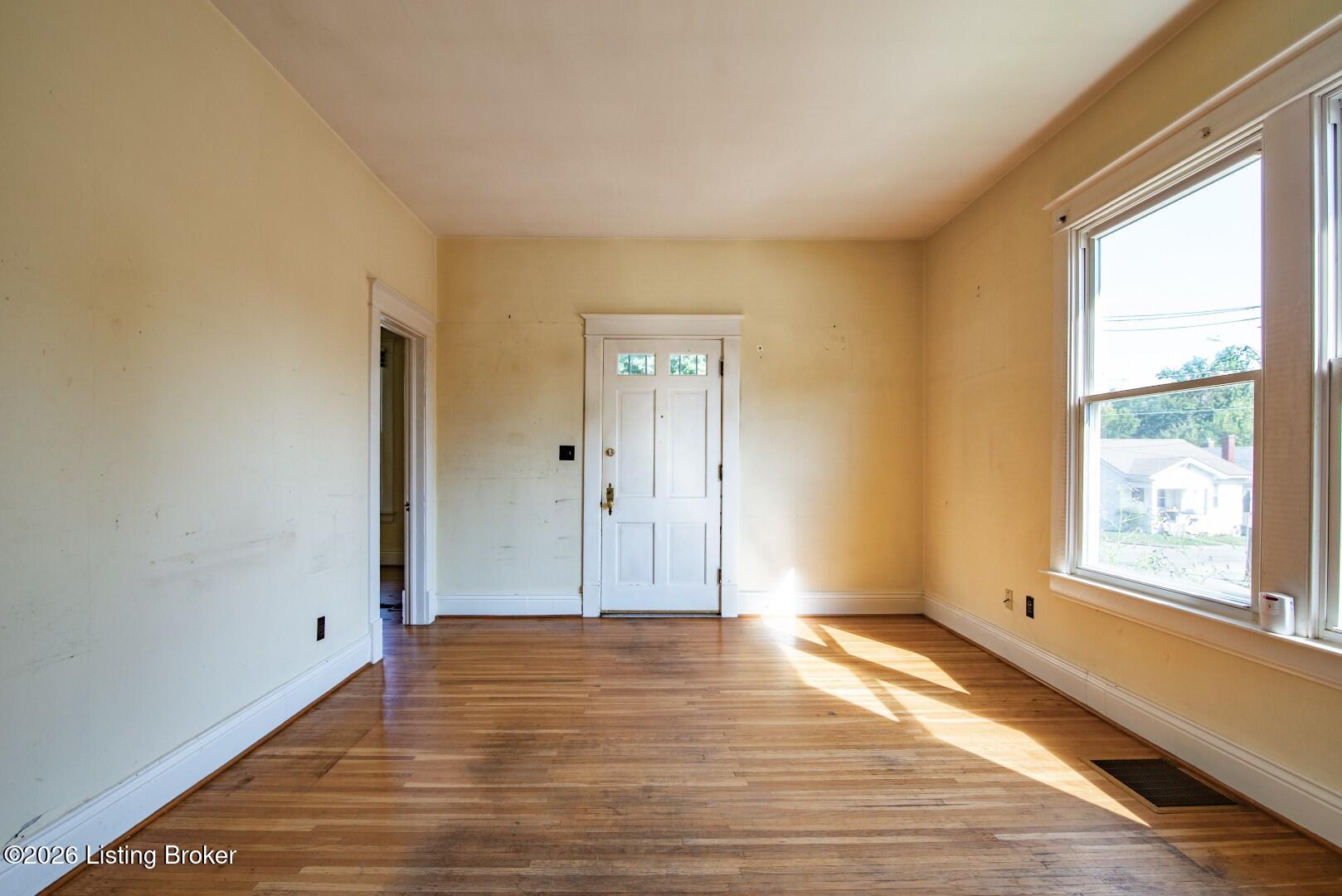 1722 Stevens Ave Property Photo 3