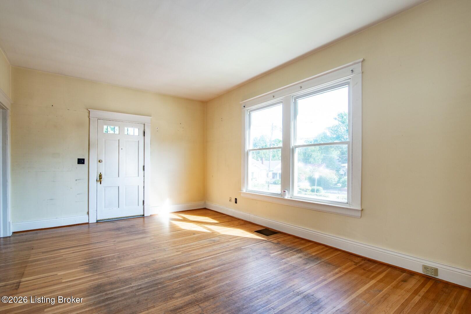 1722 Stevens Ave Property Photo 4